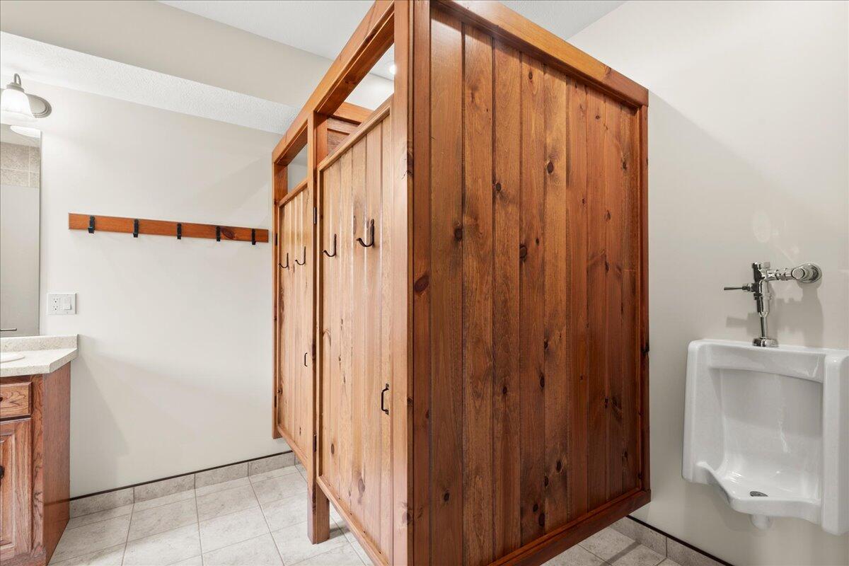 Remus, Michigan, 49340, United States, 3 Bedrooms Bedrooms, ,3 BathroomsBathrooms,Residential,For Sale,1979696