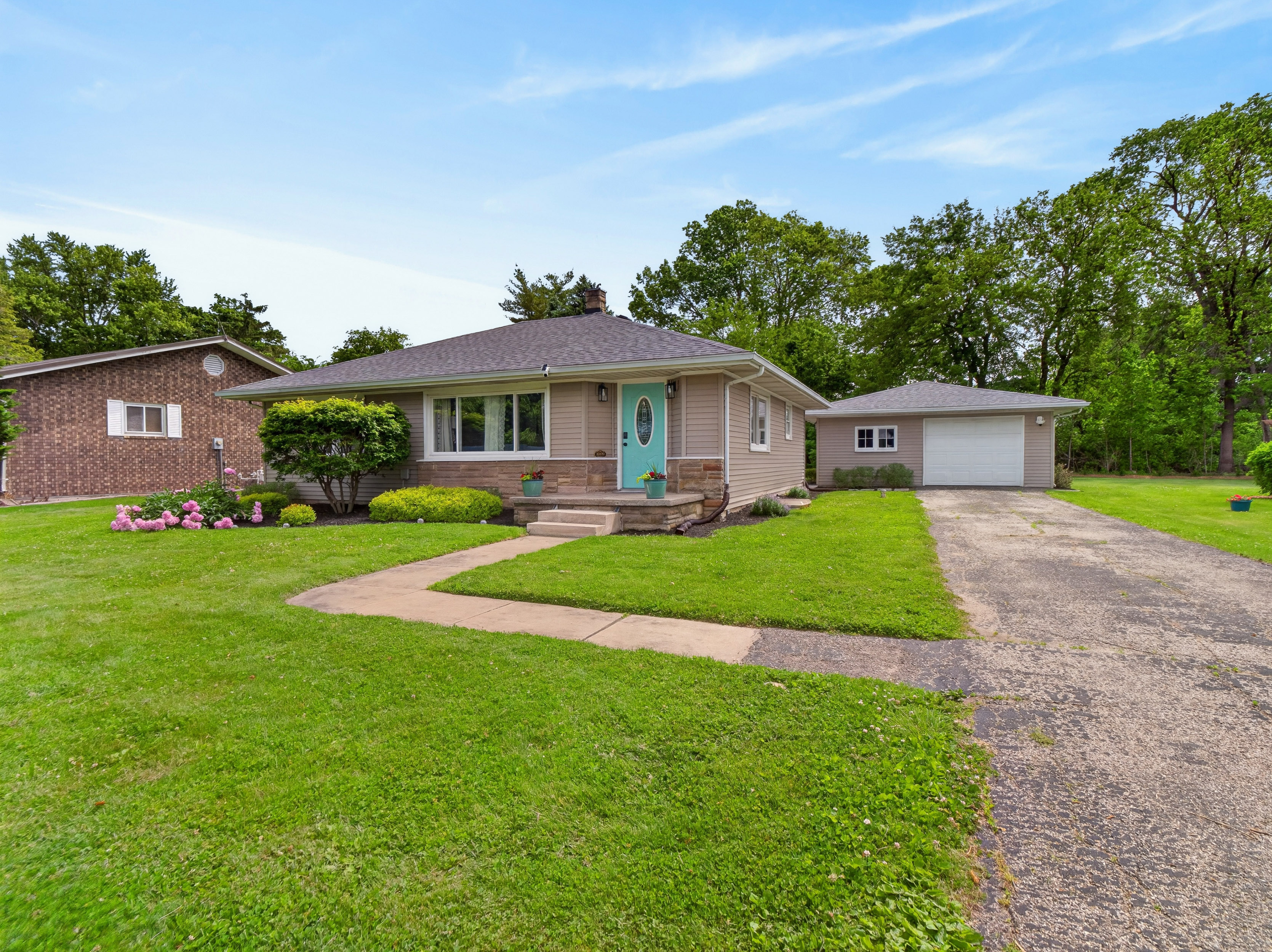  Lake Wawasee Access + AirBnB Income Potential - 物件實景