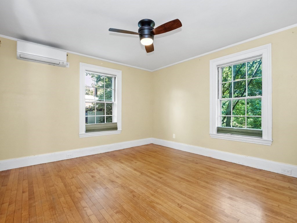 Waltham, Massachusetts, 02453, United States, 6 Bedrooms Bedrooms, ,3 BathroomsBathrooms,Residential,For Sale,1892222
