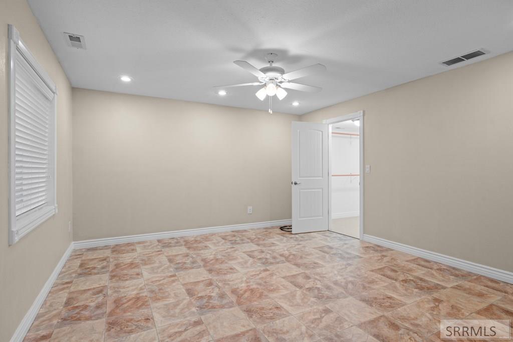 IDAHO FALLS, Idaho, 83402, United States, 5 Bedrooms Bedrooms, ,3 BathroomsBathrooms,Residential,For Sale,1987335