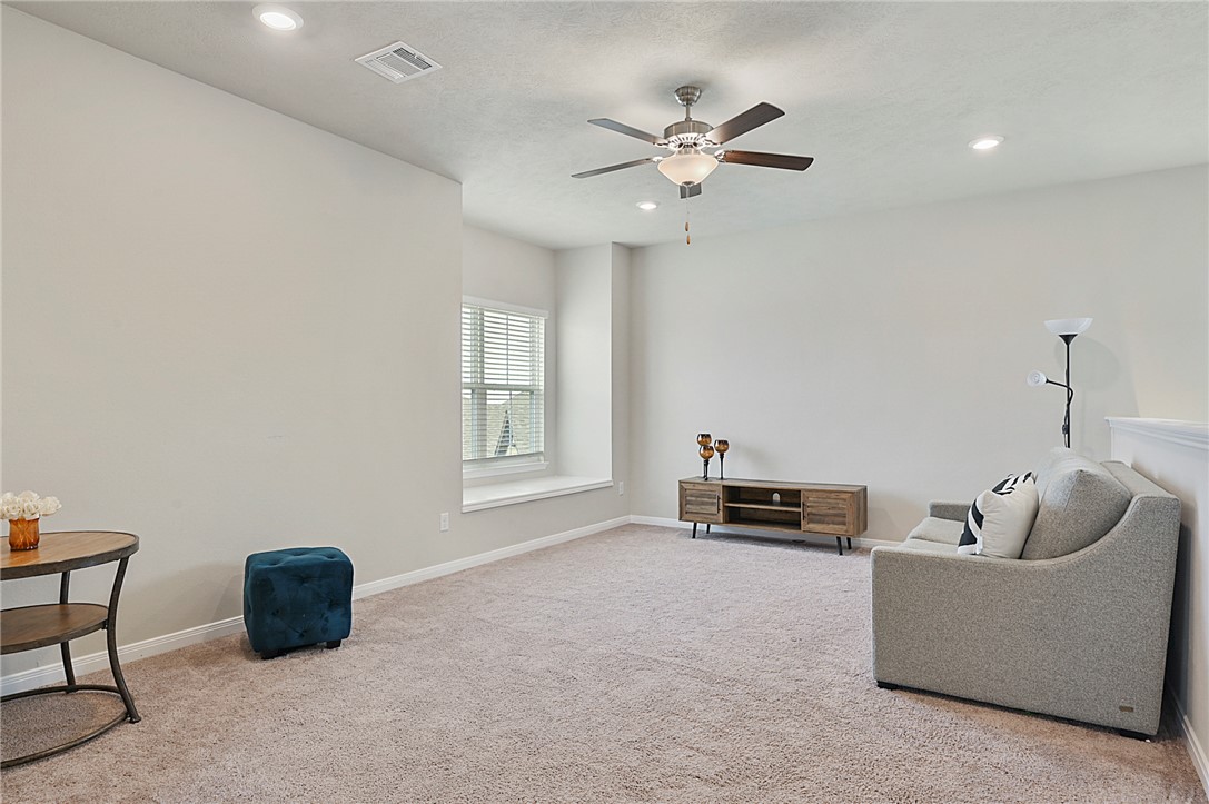 College Station, Texas, 77845, United States, 5 Bedrooms Bedrooms, ,4 BathroomsBathrooms,Residential,For Sale,1778847