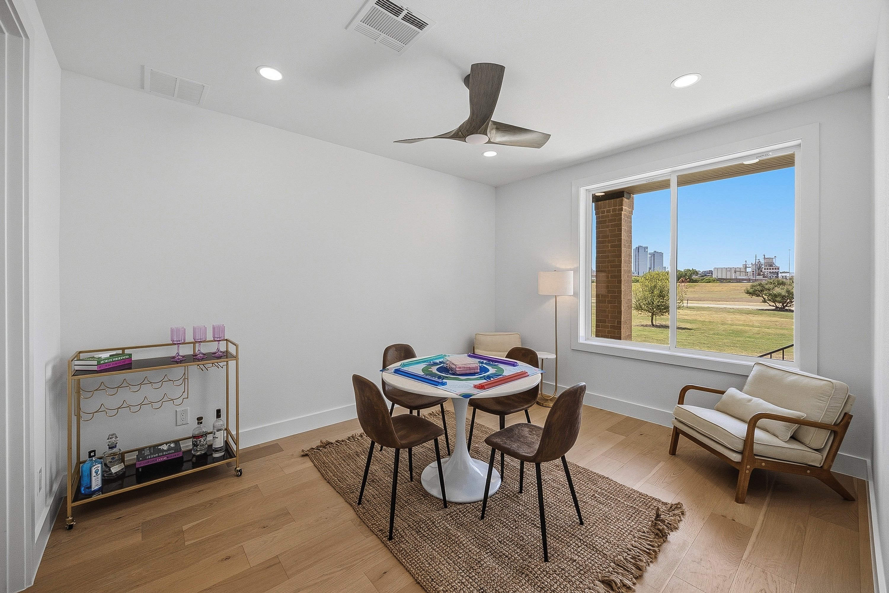  408 Vista Buena Trail, Fort Worth, TX, 76111 - 物件實景