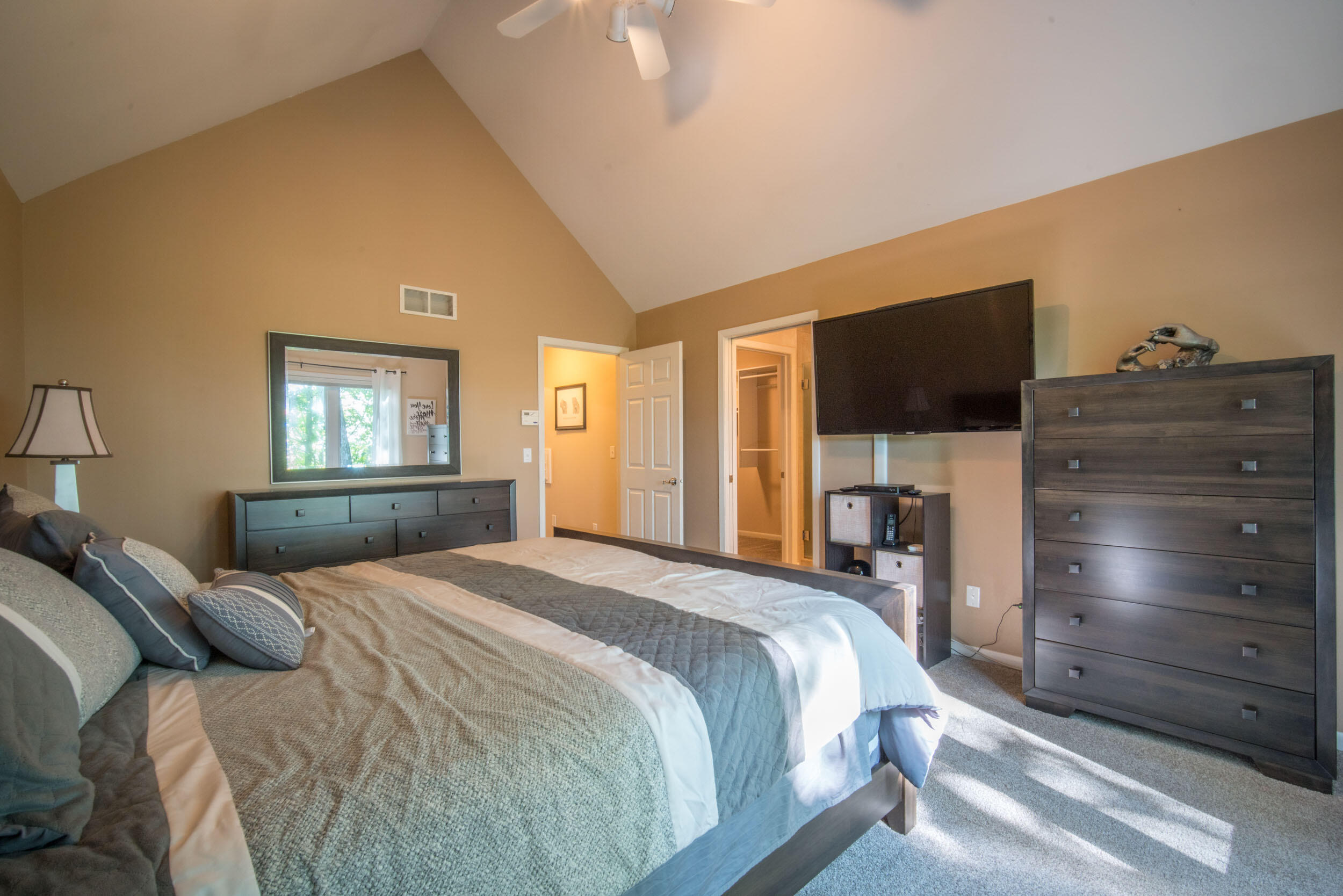 West Bend, Wisconsin, 53095, United States, 4 Bedrooms Bedrooms, ,3 BathroomsBathrooms,Residential,For Sale,1901192