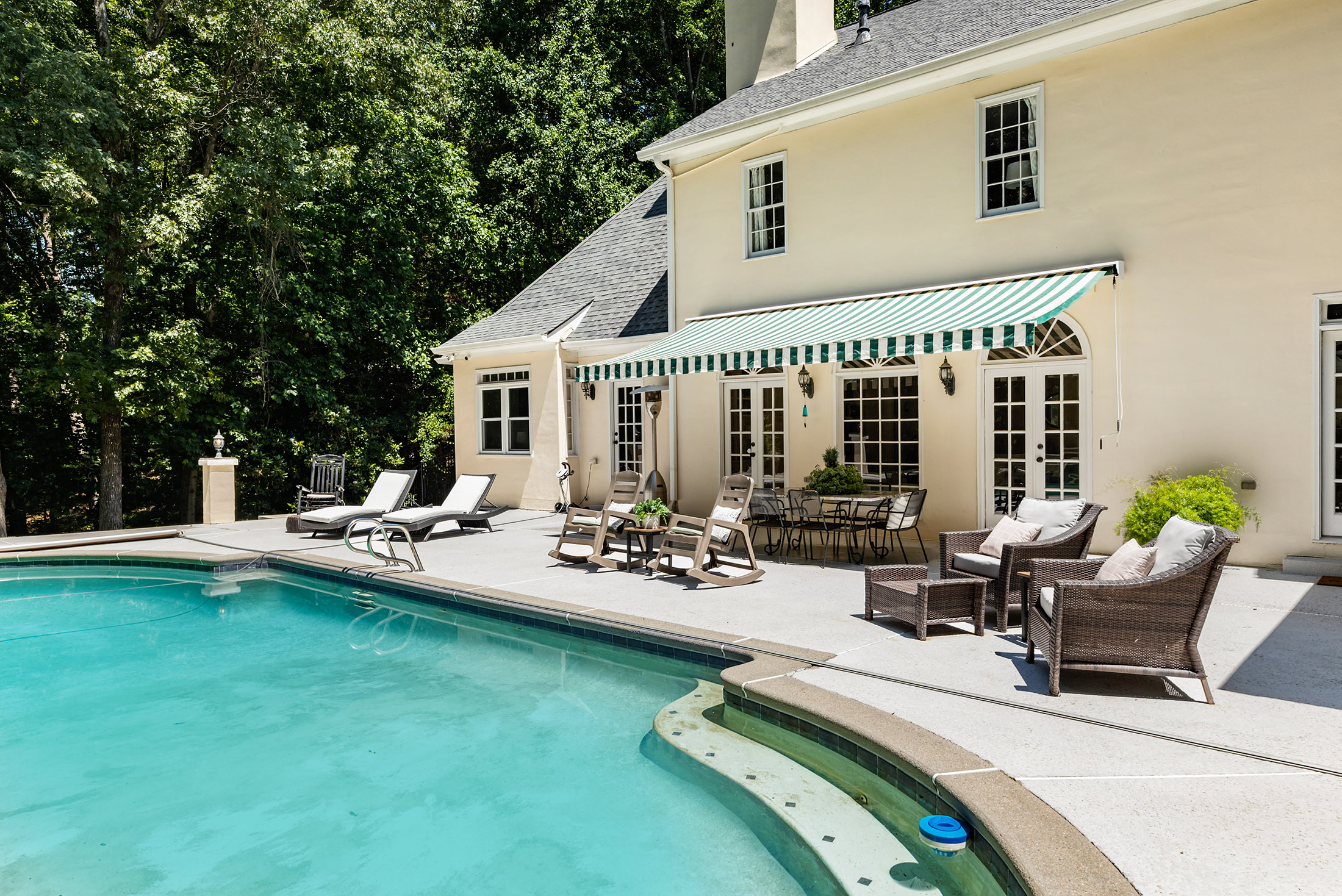  Exquisite Home Reminiscent of Classic 1960s Hollywood Glamour - 物件實景