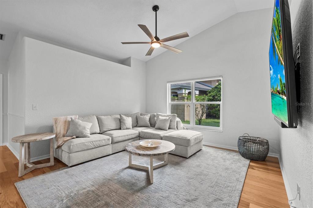 Tarpon Springs, Florida, 34689, United States, 3 Bedrooms Bedrooms, ,2 BathroomsBathrooms,Residential,For Sale,1941814