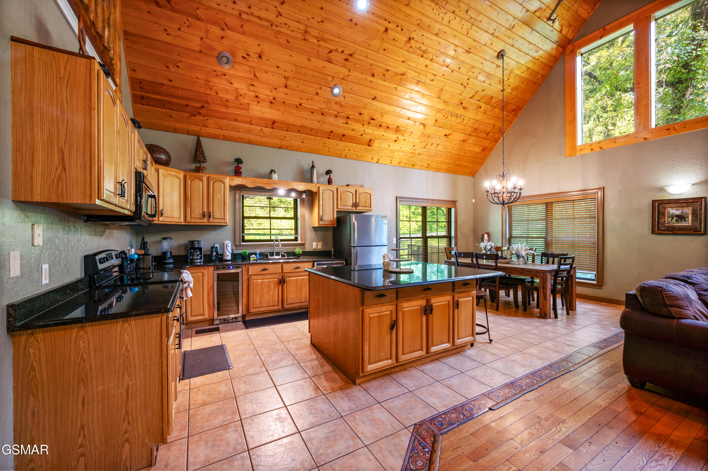 Sevierville, Tennessee, 37876, United States, 3 Bedrooms Bedrooms, ,5 BathroomsBathrooms,Residential,For Sale,1978747