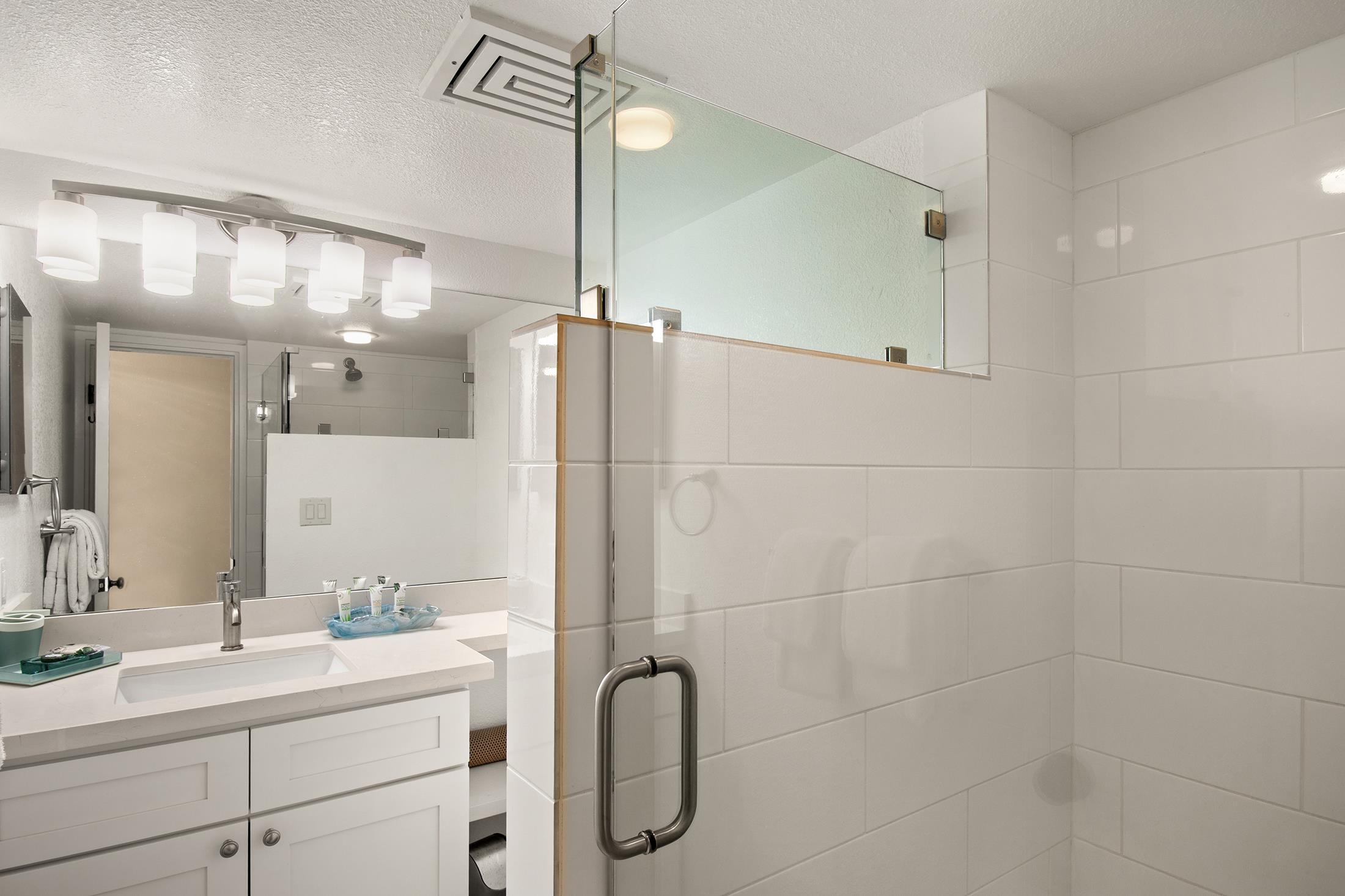 Kihei, Hawaii, 96753, United States, 1 Bedroom Bedrooms, ,2 BathroomsBathrooms,Residential,For Sale,2000870