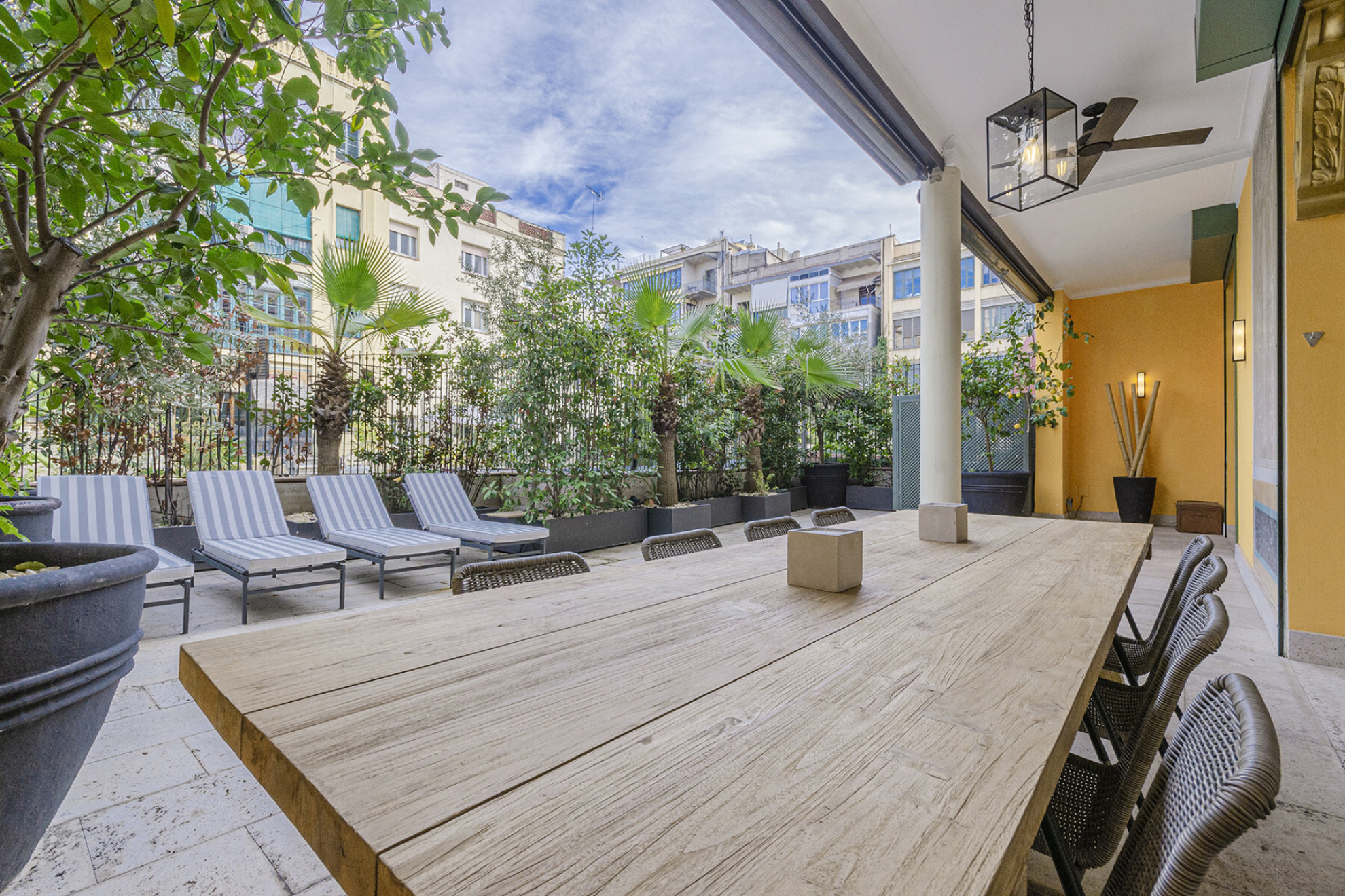  Renovated luxury house with terrace for sale in Eixample, Barcelona - 物件實景