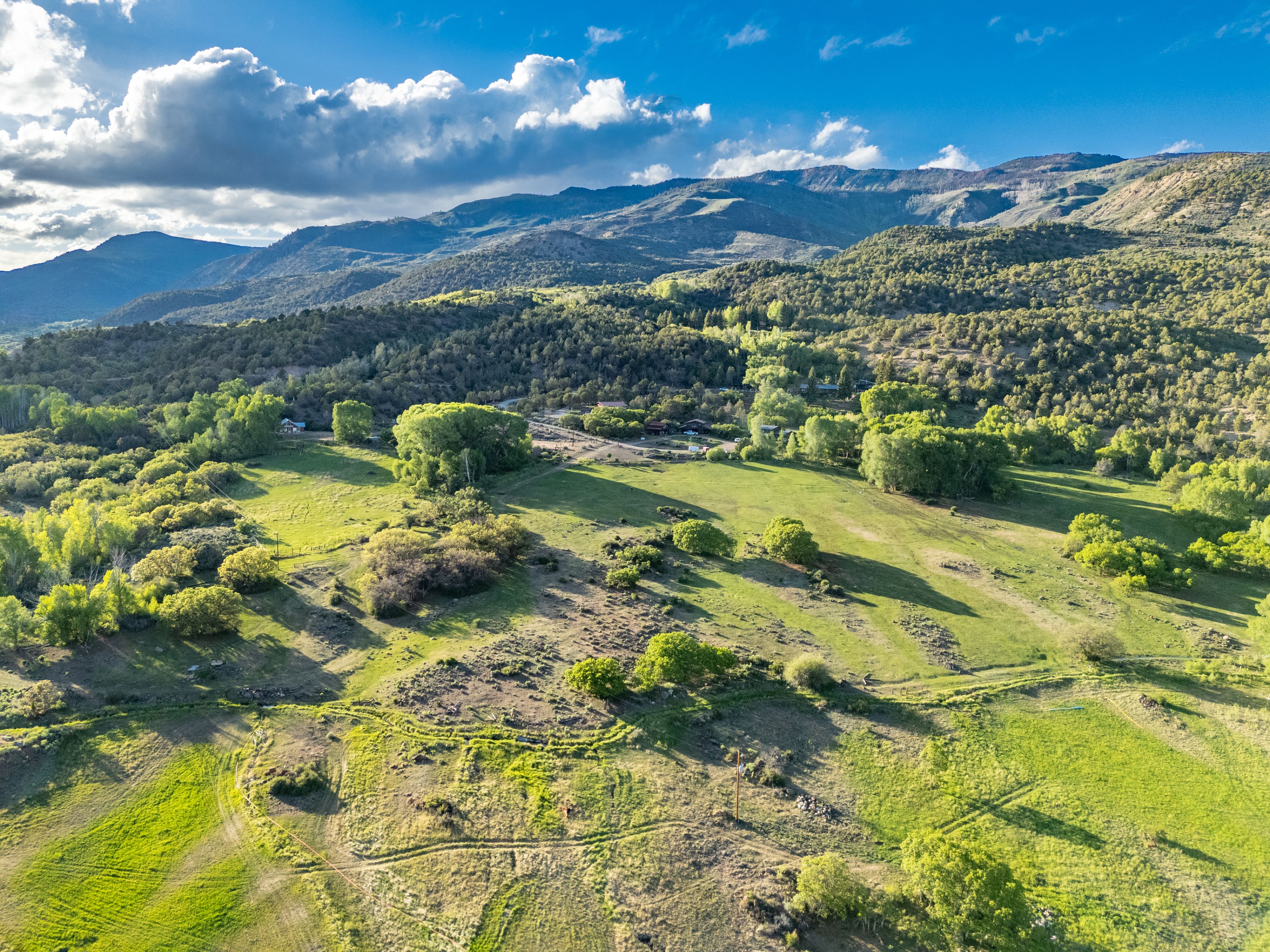  37 Acre Ranch with Water Rights and Panoramic Views - 物件實景