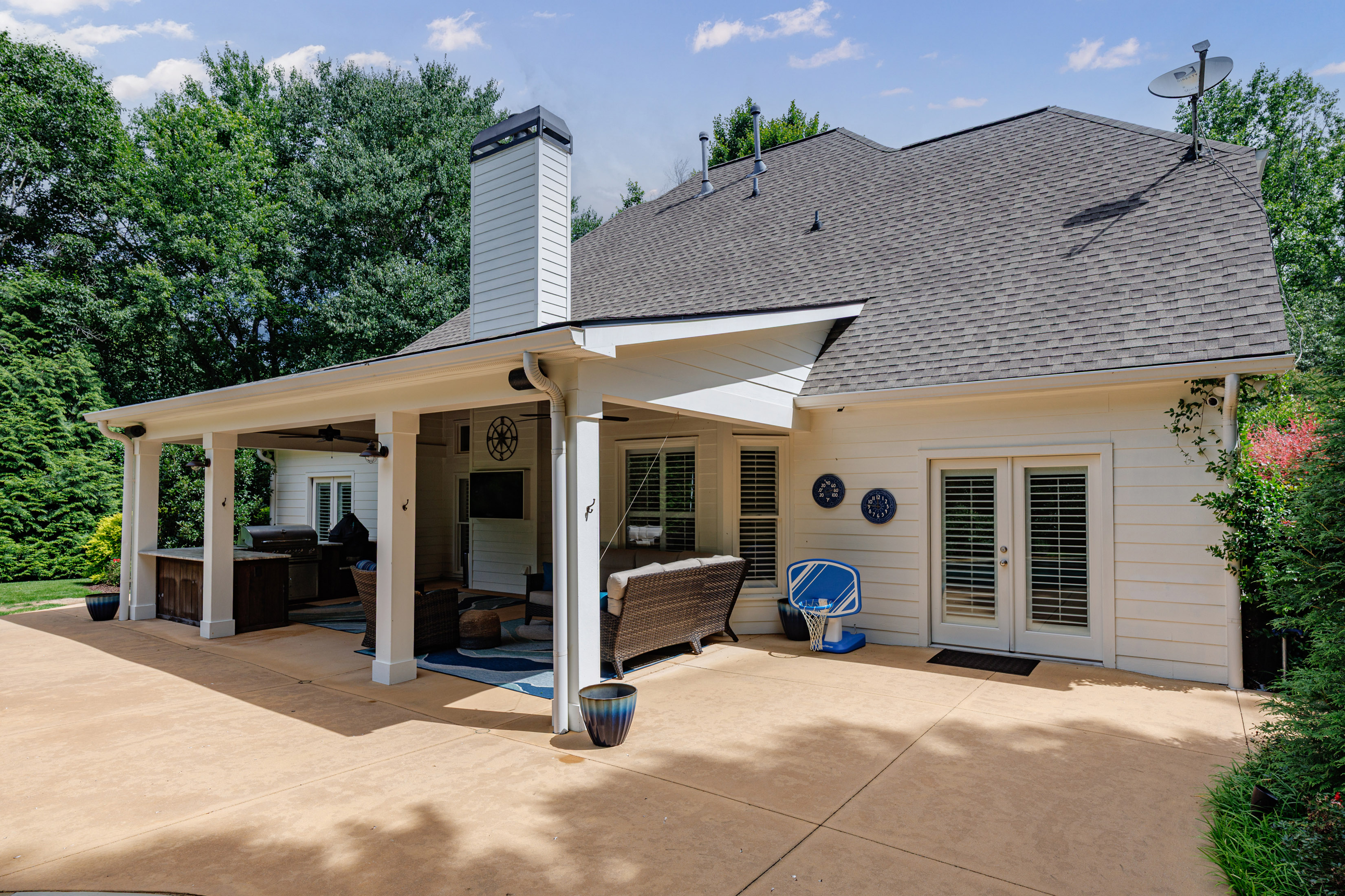  Stunning Craftsman-Style Home Featuring a Desirable Primary Suite on Main Level - 物件實景