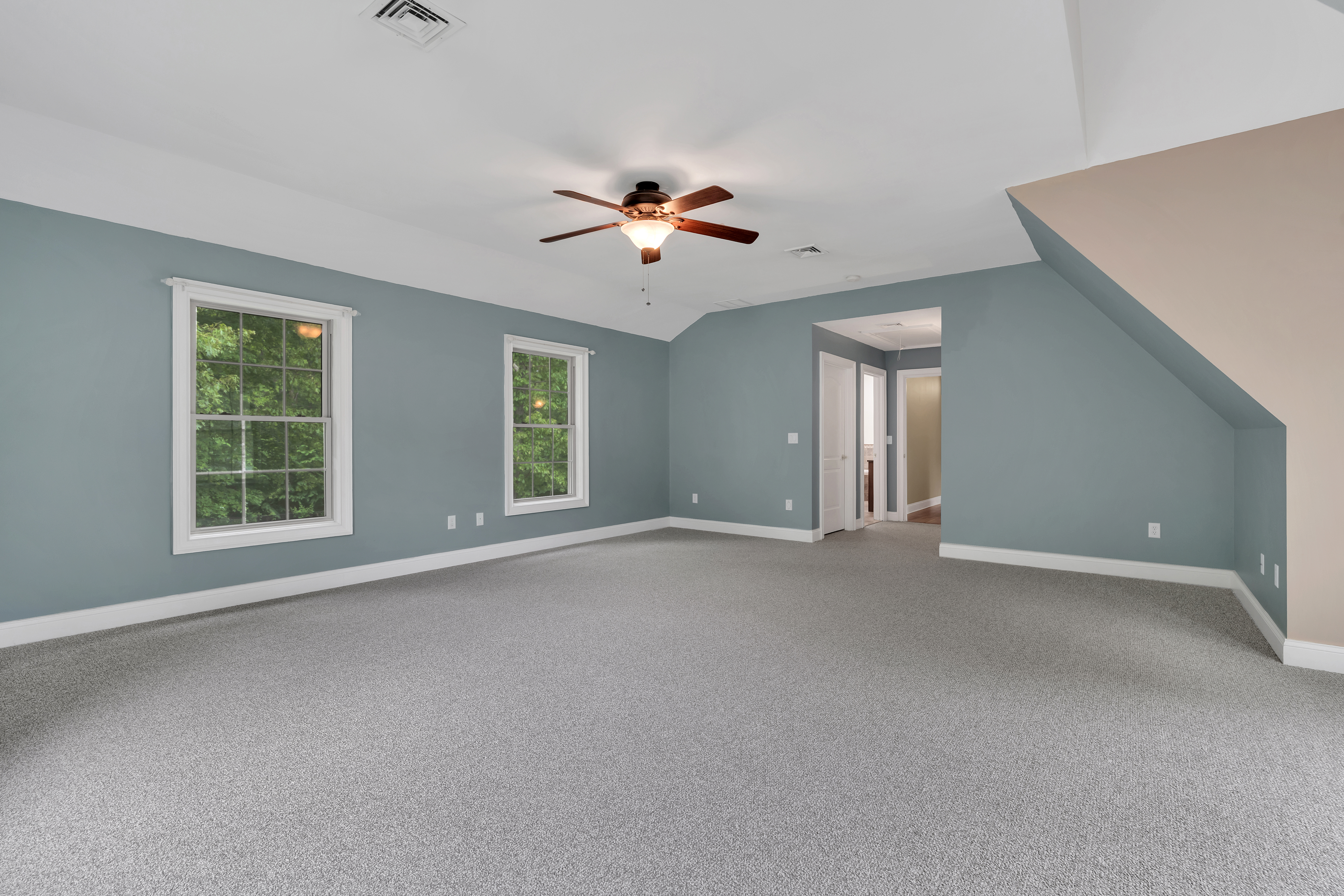  Charming 5-Bedroom Sale Listing in Waterford - 物件實景