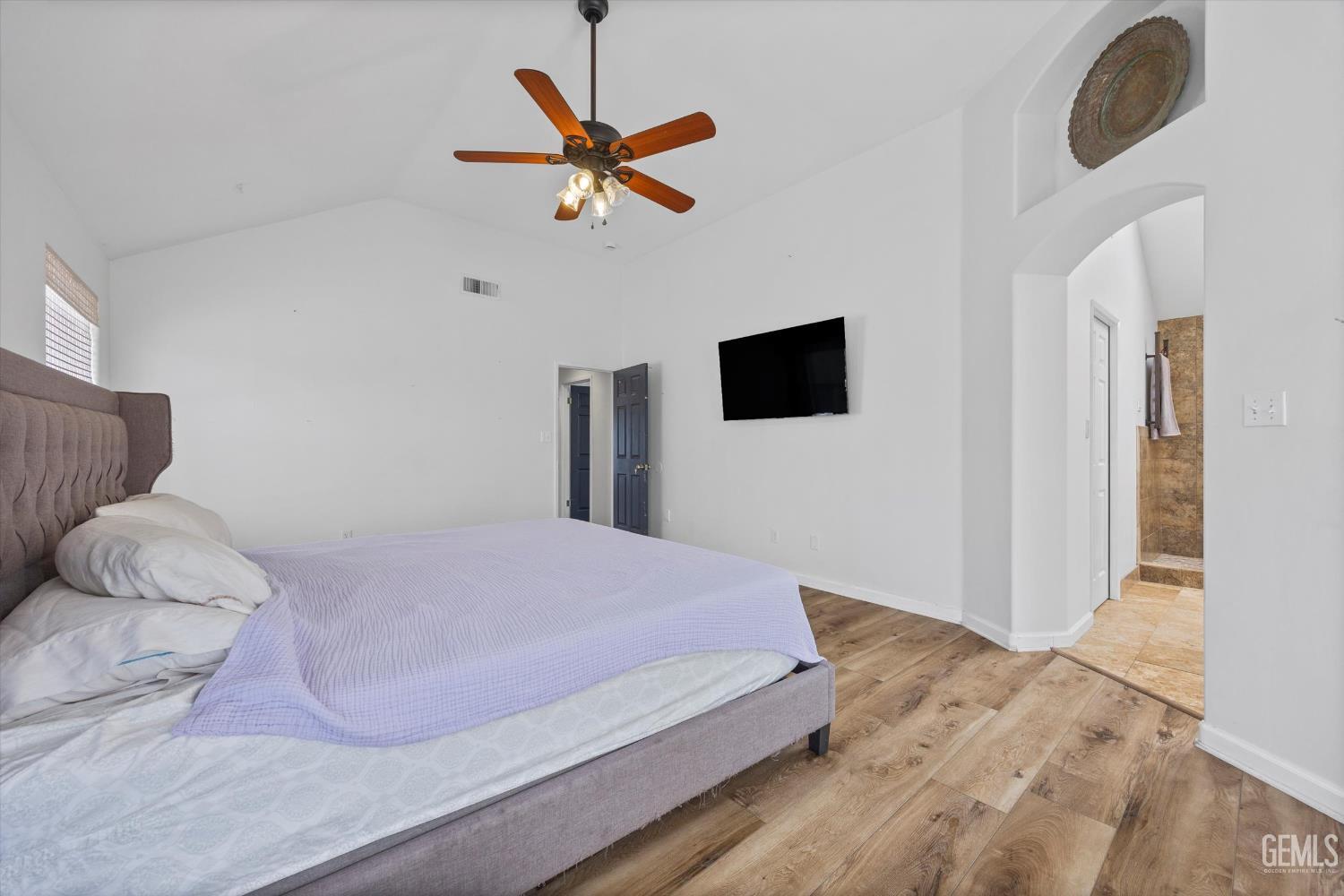 Bakersfield, California, 93312, United States, 4 Bedrooms Bedrooms, ,3 BathroomsBathrooms,Residential,For Sale,1903445