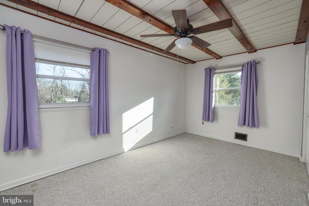 Trenton, New Jersey, 08618, United States, 4 Bedrooms Bedrooms, ,3 BathroomsBathrooms,Residential,For Sale,1995811