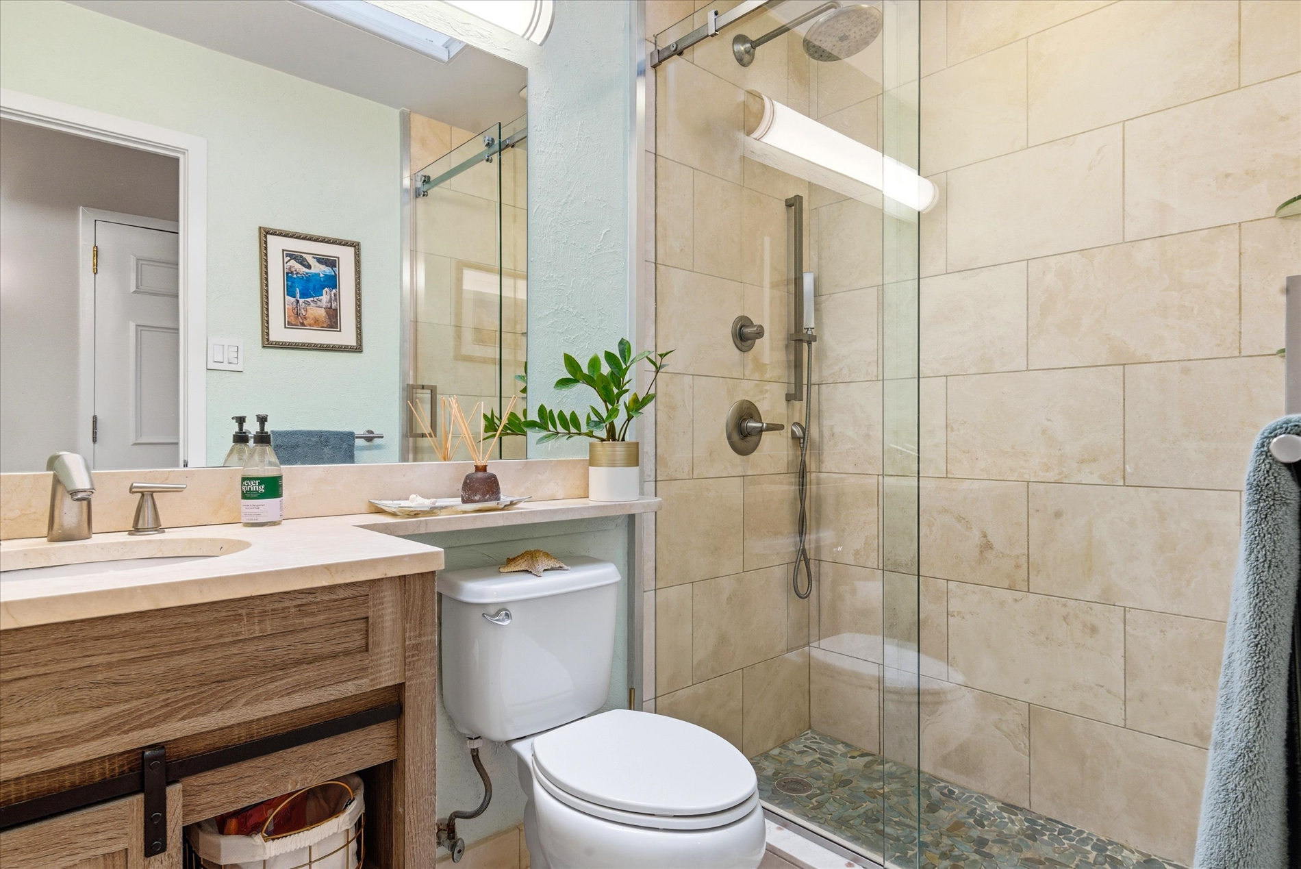 Howard Beach, New York, 11414, United States, 3 Bedrooms Bedrooms, ,2 BathroomsBathrooms,Residential,For Sale,2010836