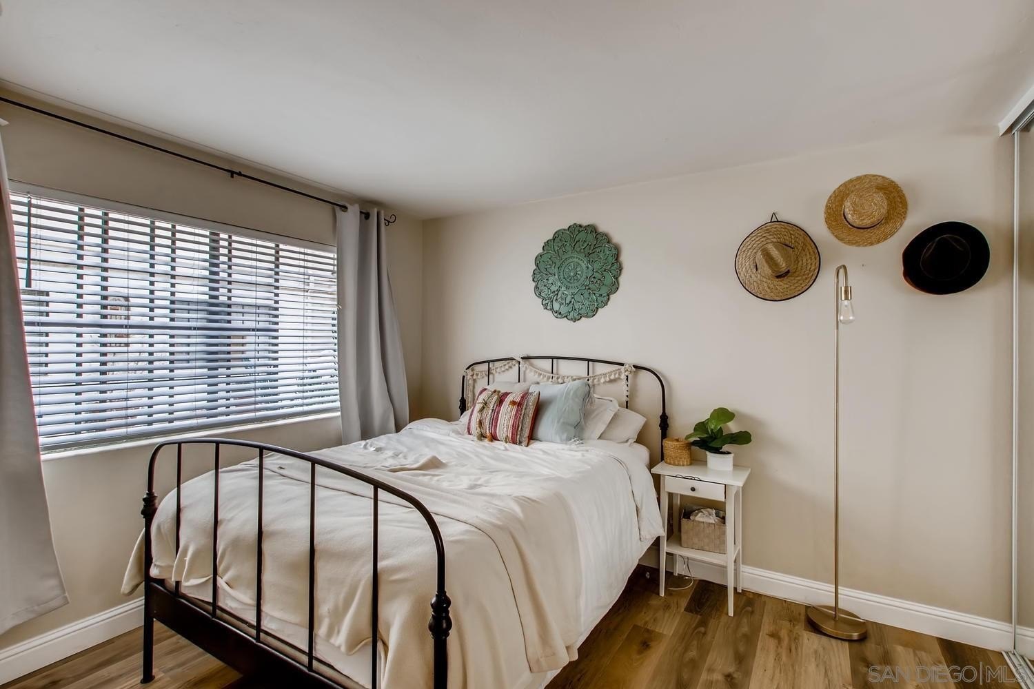 San Diego, California, 92104, United States, 2 Bedrooms Bedrooms, ,2 BathroomsBathrooms,Residential,For Sale,1794414