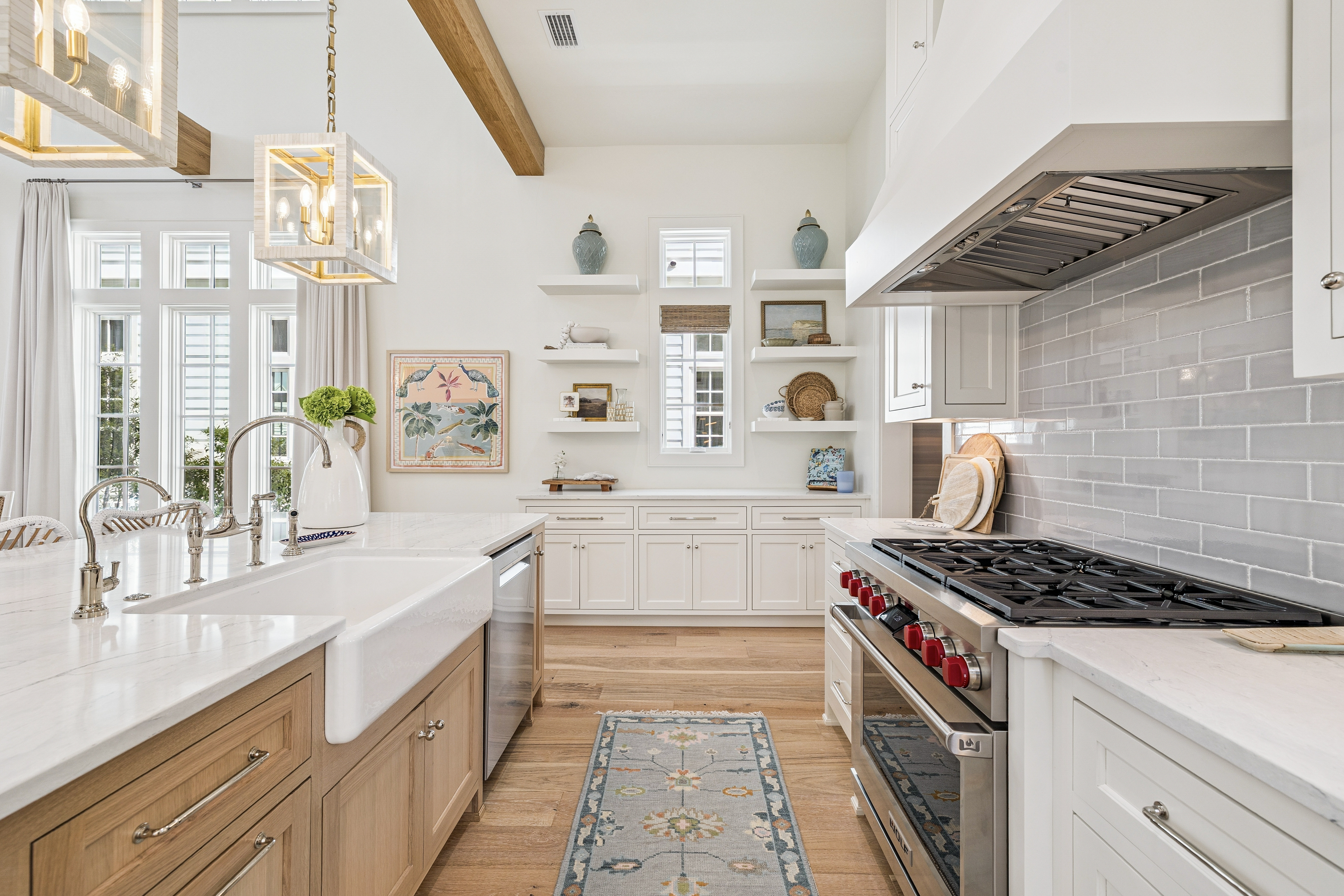  Refined Coastal Residence With Designer Interiors And Exceptional Craftsmanship - 物件實景