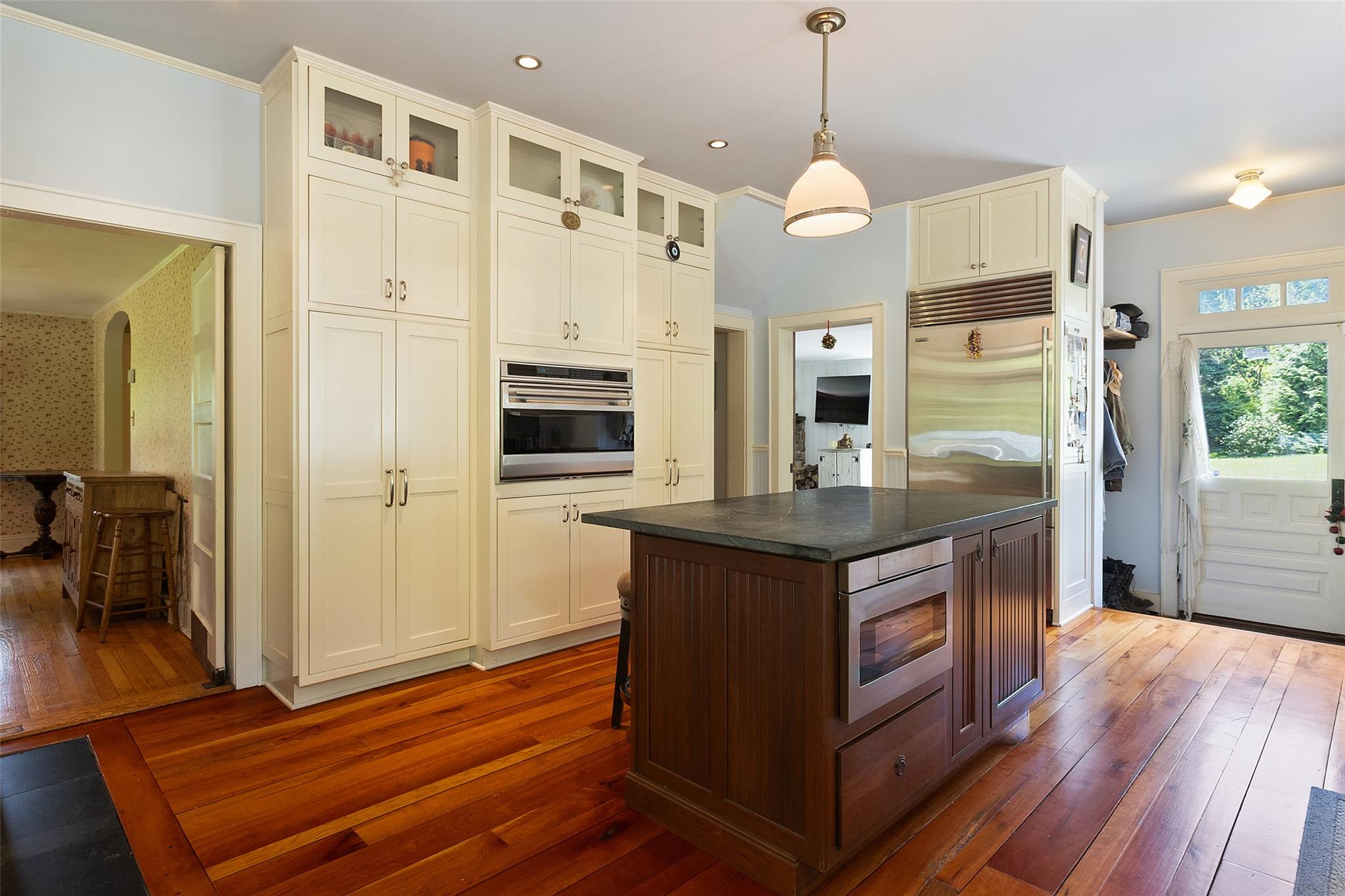Mahopac, New York, 10541, United States, 3 Bedrooms Bedrooms, ,3 BathroomsBathrooms,Residential,For Sale,1804157
