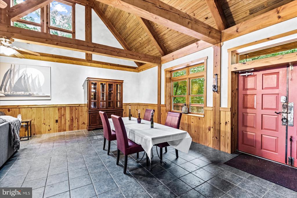 King George, Virginia, 22485, United States, 1 Bedroom Bedrooms, ,2 BathroomsBathrooms,Residential,For Sale,1901927