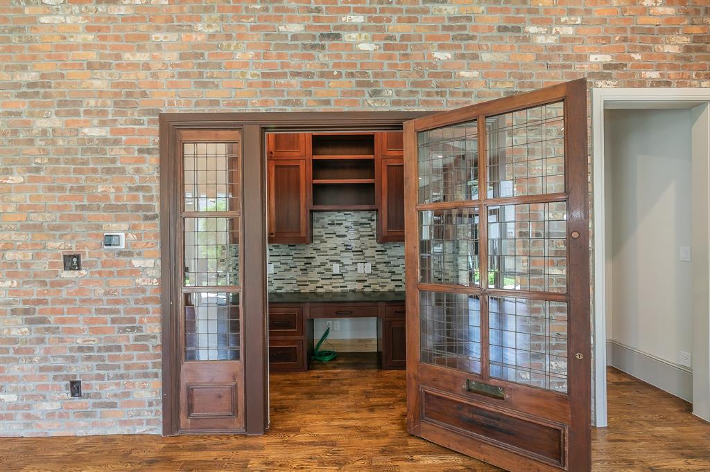 Grapevine, Texas, 76051, United States, 3 Bedrooms Bedrooms, ,4 BathroomsBathrooms,Residential,For Sale,1905682
