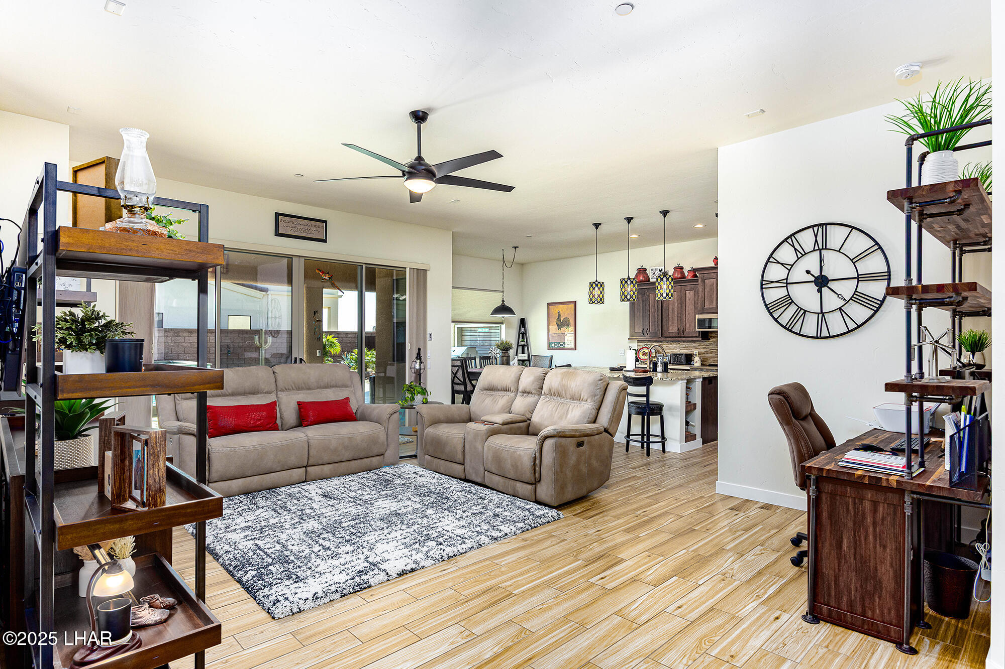 Lake Havasu City, Arizona, 86406, United States, 3 Bedrooms Bedrooms, ,1 BathroomBathrooms,Residential,For Sale,1998325