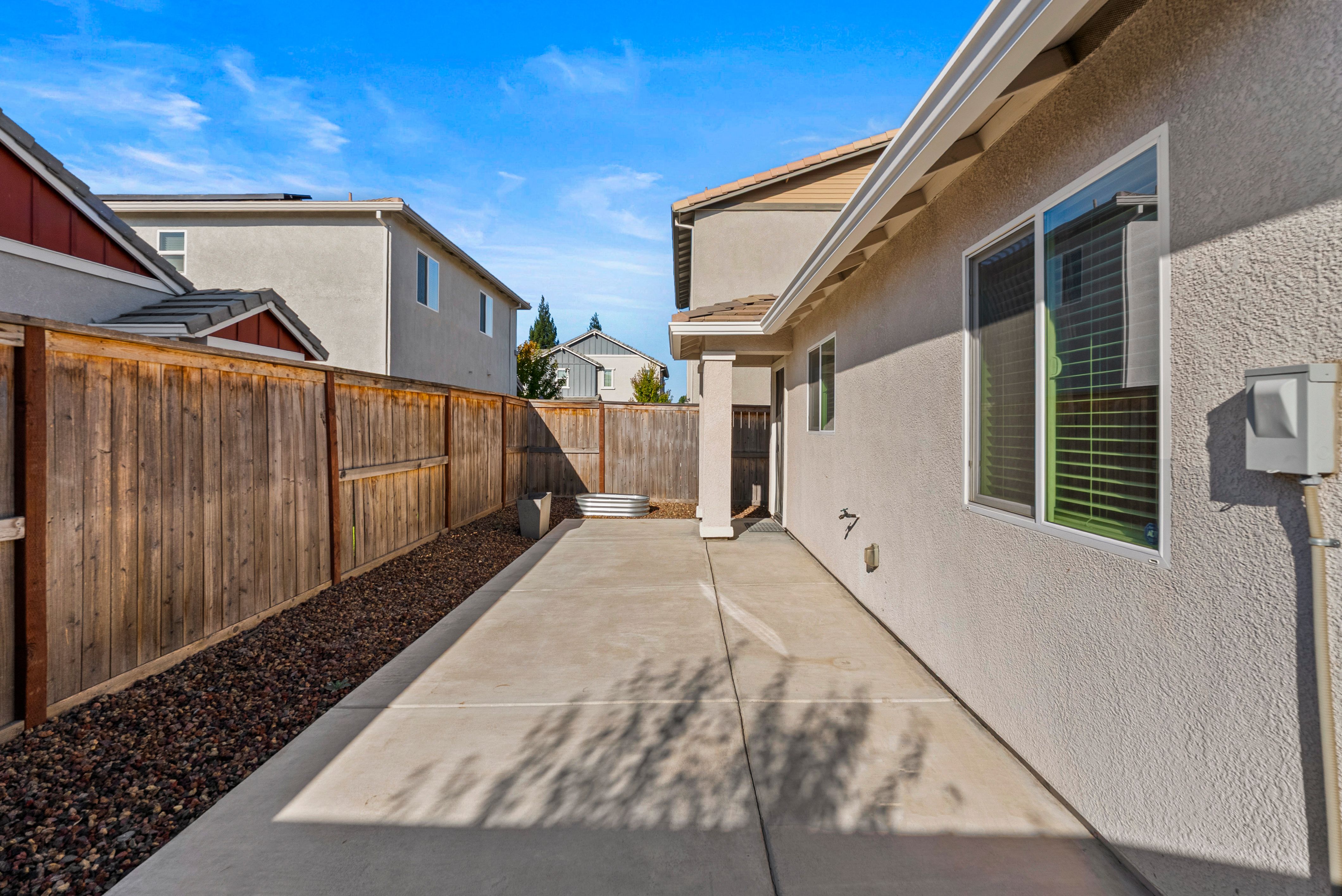  4388 Silver Cedar Lane, Sacramento, CA 95834 - 物件實景