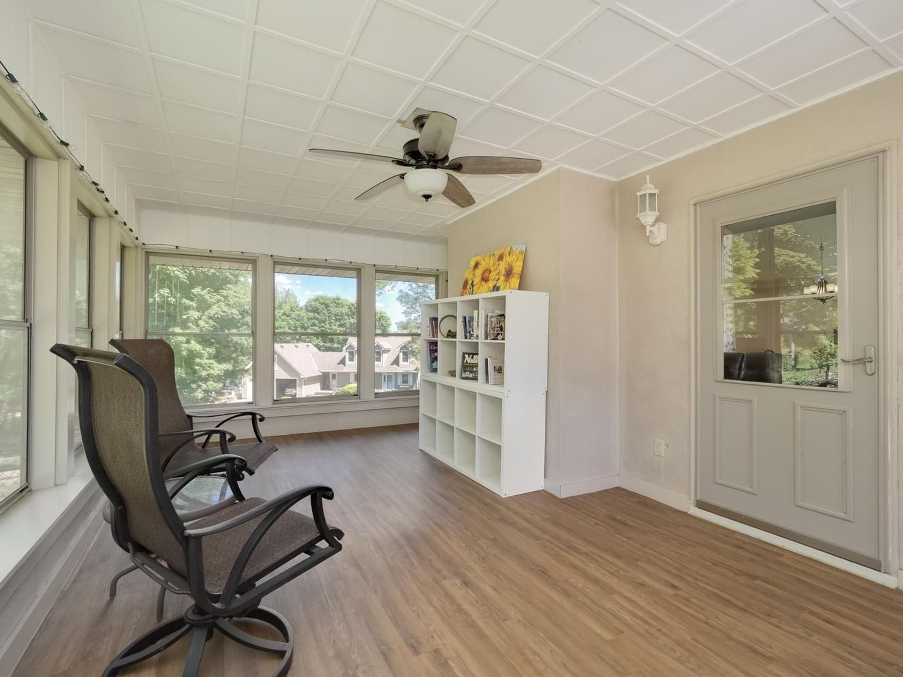  Beautifully Maintained Living with Maple Lake Views - 物件實景