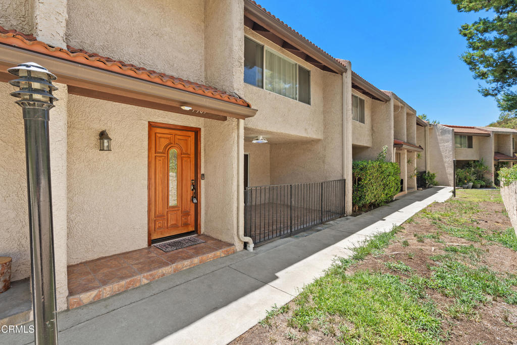 Burbank, California, 91504, United States, 4 Bedrooms Bedrooms, ,3 BathroomsBathrooms,Residential,For Sale,1896667