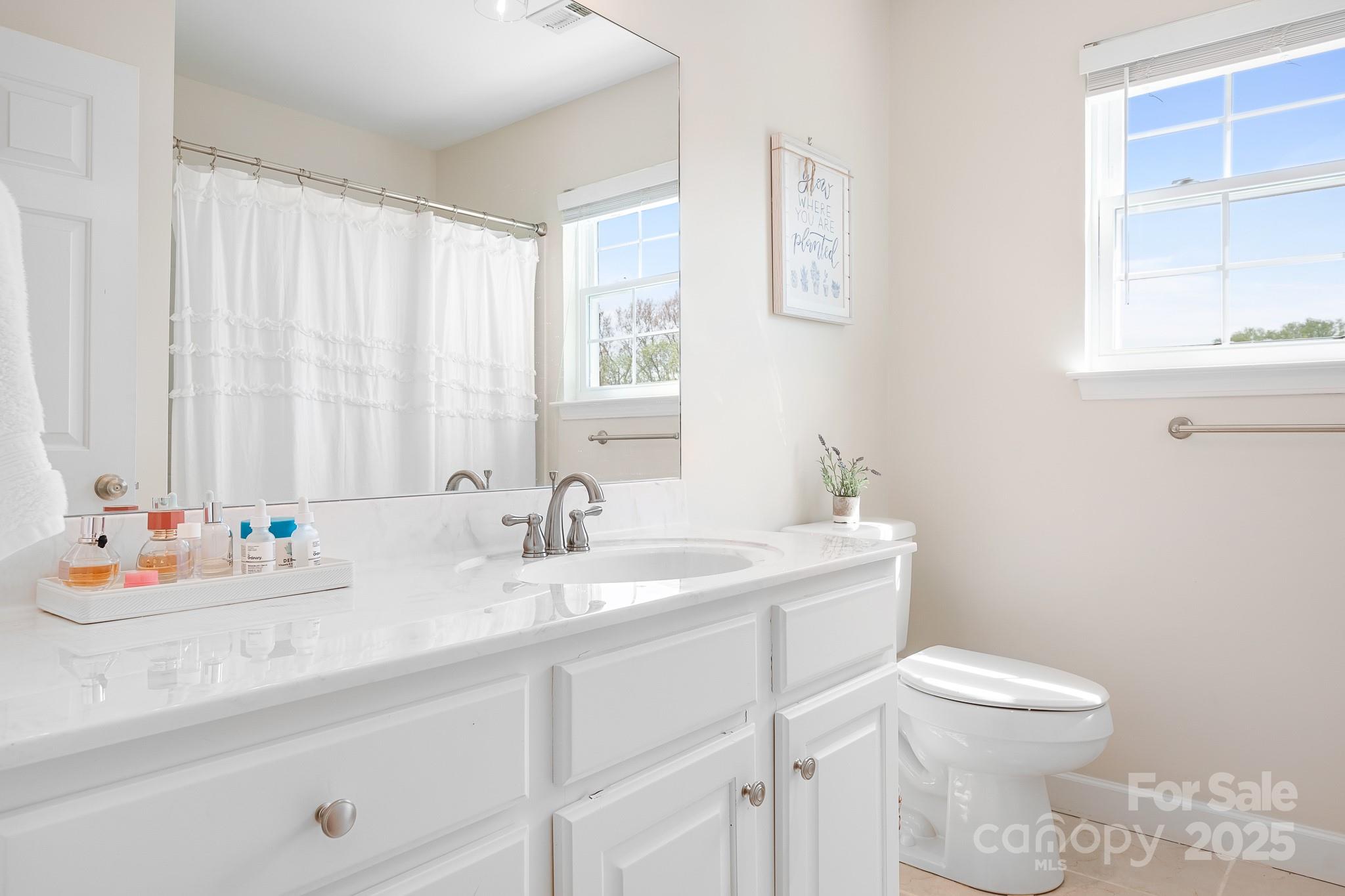 Mooresville, North Carolina, 28117, United States, 4 Bedrooms Bedrooms, ,3 BathroomsBathrooms,Residential,For Sale,1766342