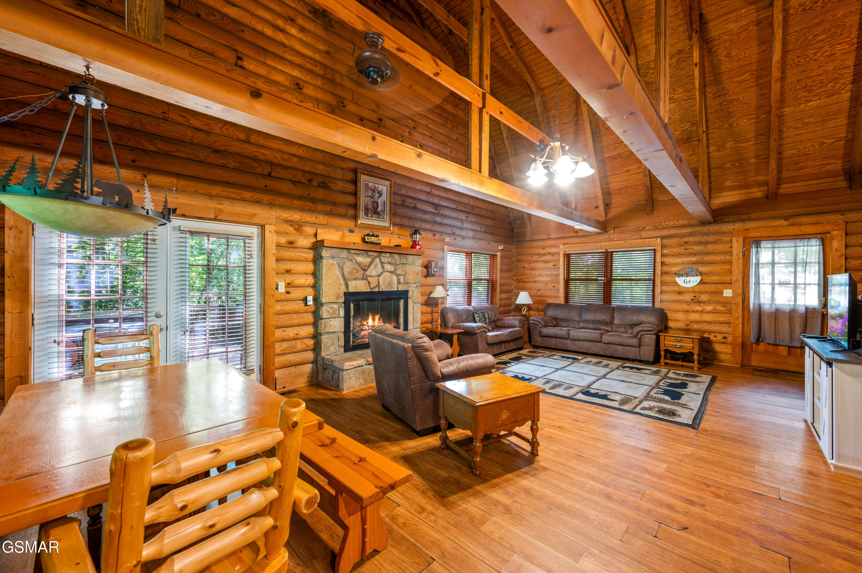 Gatlinburg, Tennessee, 37738, United States, 2 Bedrooms Bedrooms, ,2 BathroomsBathrooms,Residential,For Sale,1975826