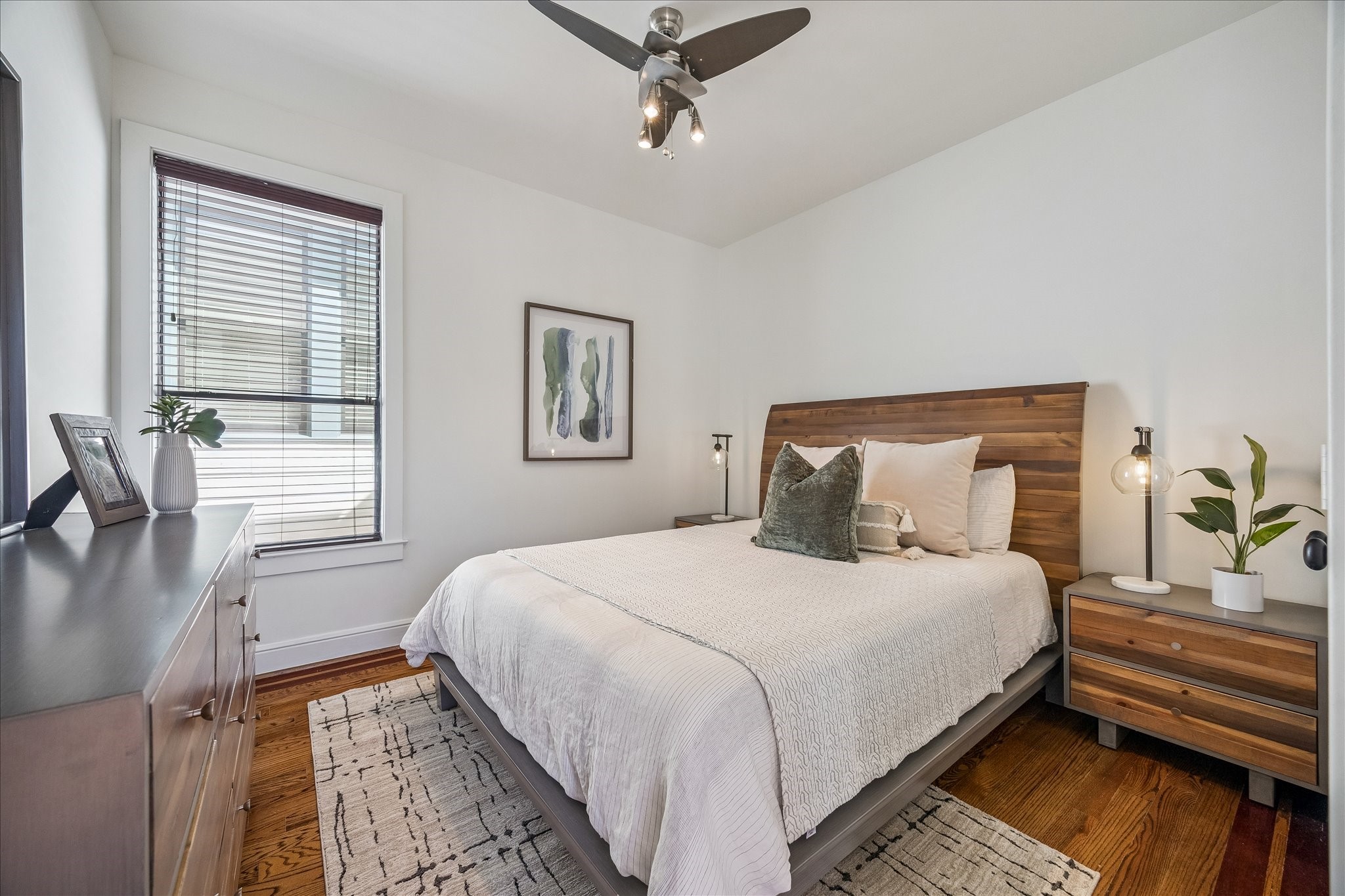  427 W 27th Street - 物件實景