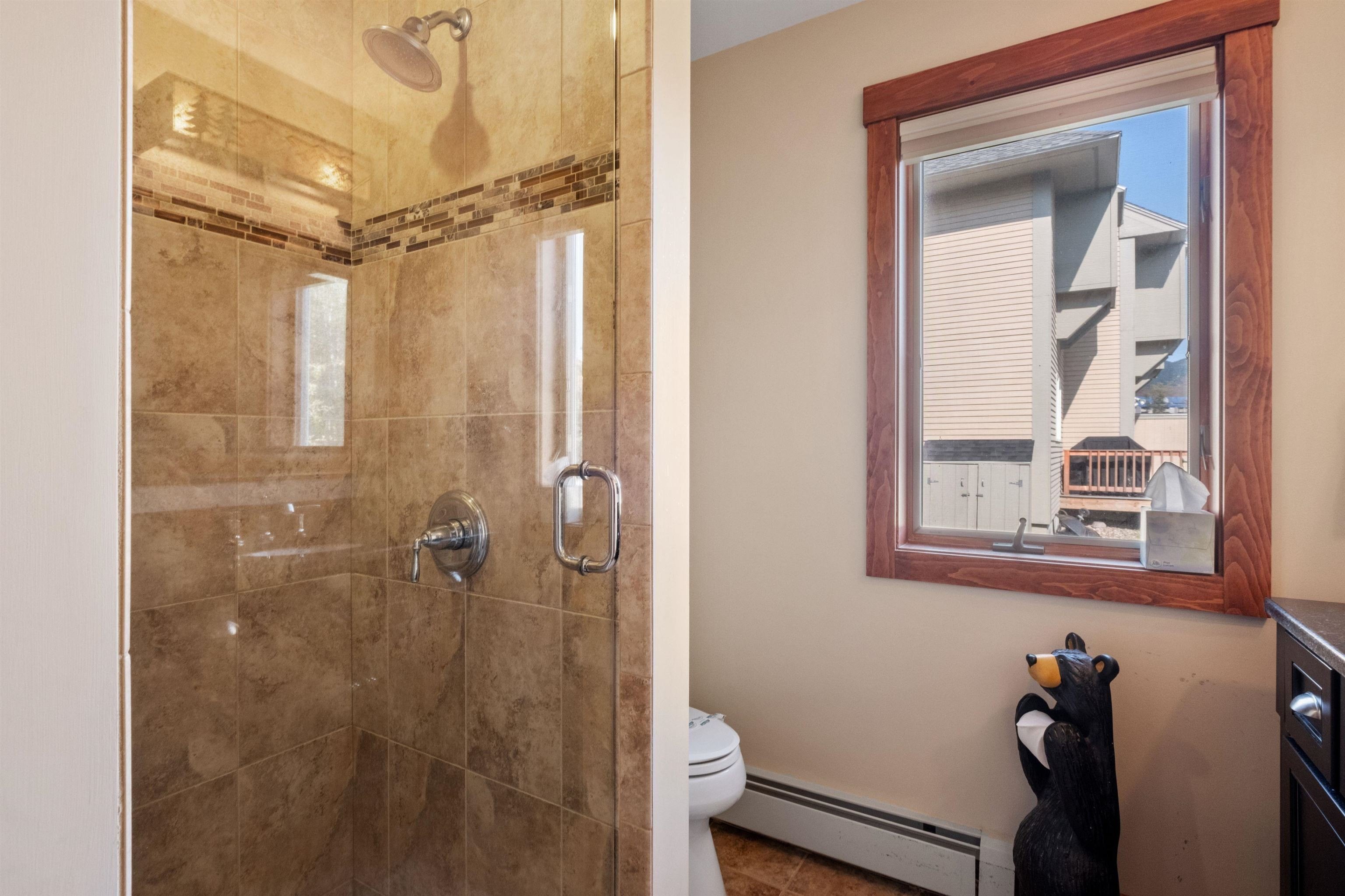 Lincoln, New Hampshire, 03251, United States, 4 Bedrooms Bedrooms, ,1 BathroomBathrooms,Residential,For Sale,1976303