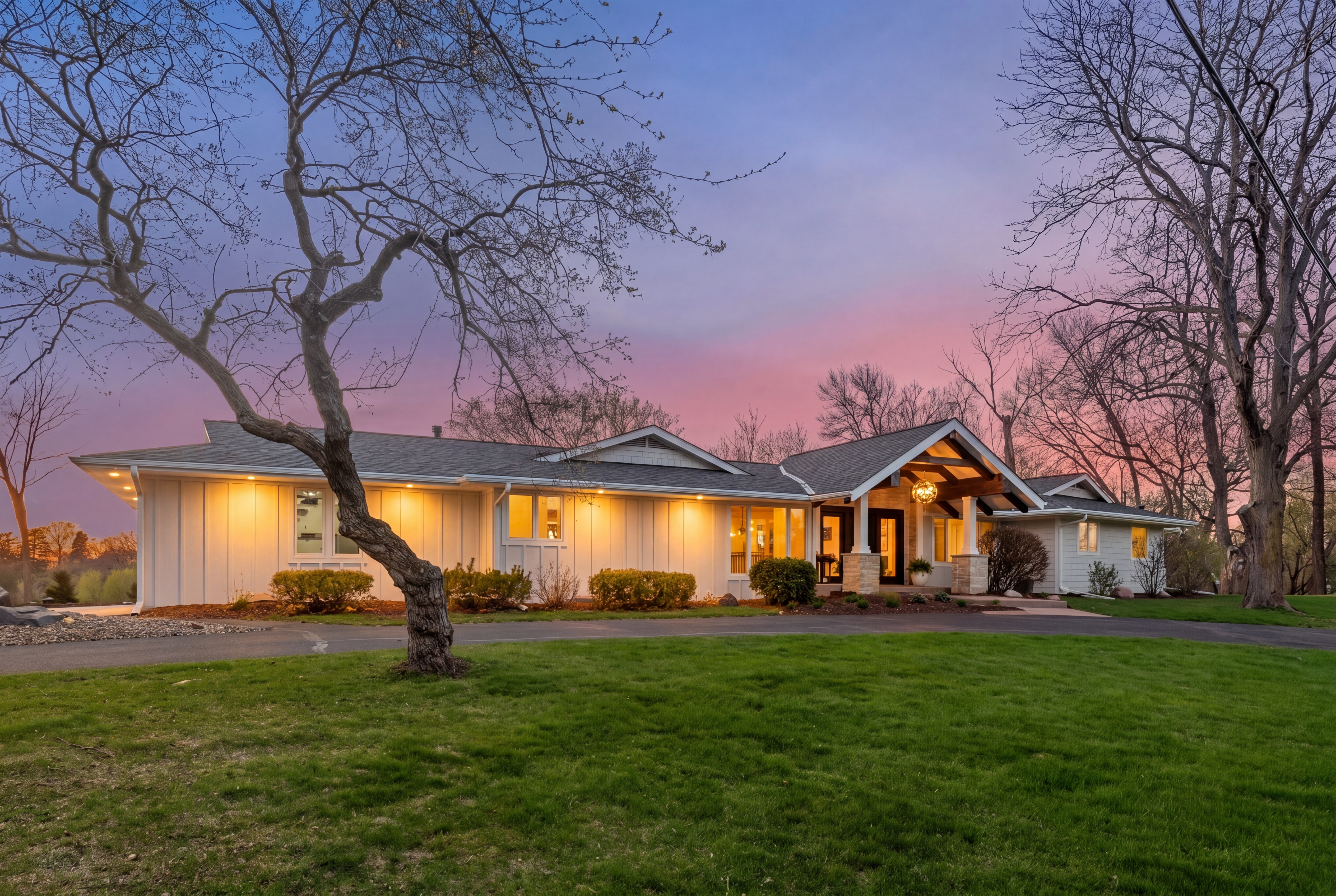  Elegant Fox Hill Rambler with Serene Water Views - 物件實景