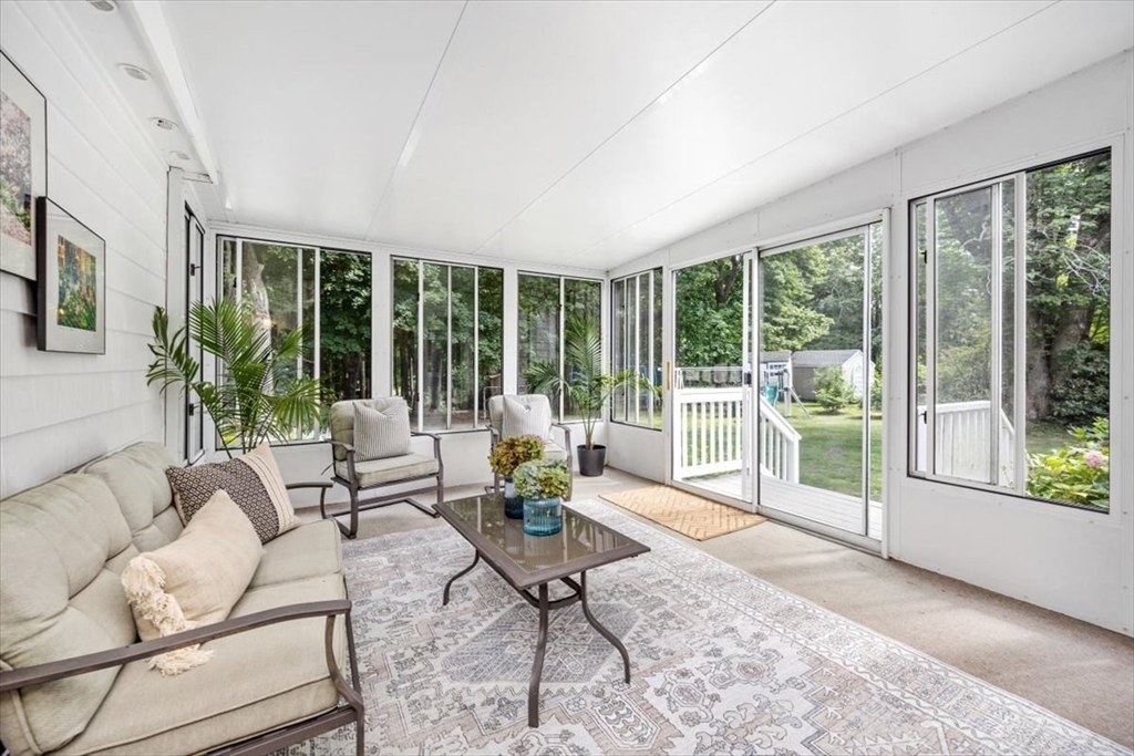 Norwell, Massachusetts, 02061, United States, 3 Bedrooms Bedrooms, ,2 BathroomsBathrooms,Residential,For Sale,1939151