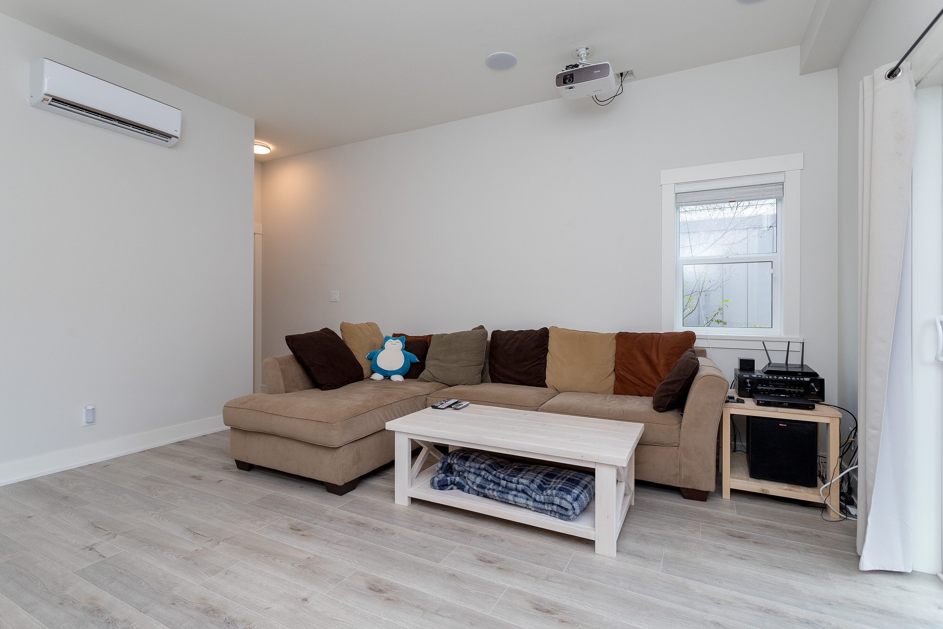  Immaculate Corner Townhome - 物件實景