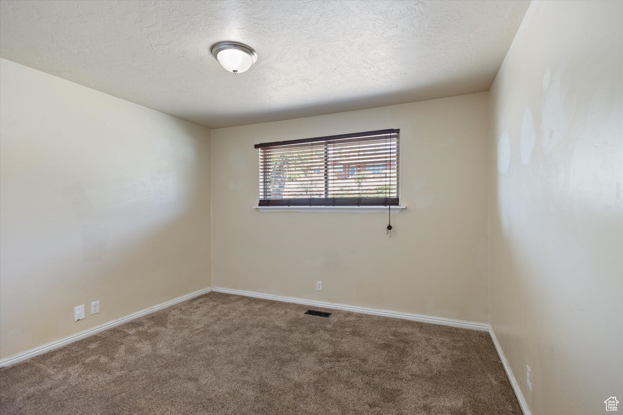 Sandy, Utah, 84093, United States, 7 Bedrooms Bedrooms, ,Residential,For Sale,1974331