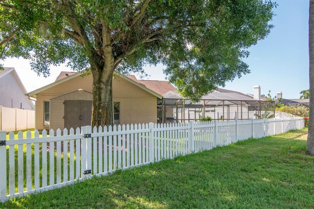Tampa, Florida, 33635, United States, 4 Bedrooms Bedrooms, ,2 BathroomsBathrooms,Residential,For Sale,1907600