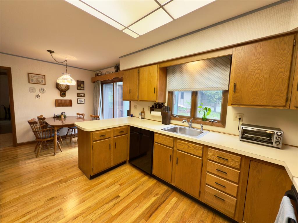 Poughkeepsie, New York, 12603, United States, 4 Bedrooms Bedrooms, ,4 BathroomsBathrooms,Residential,For Sale,1938066