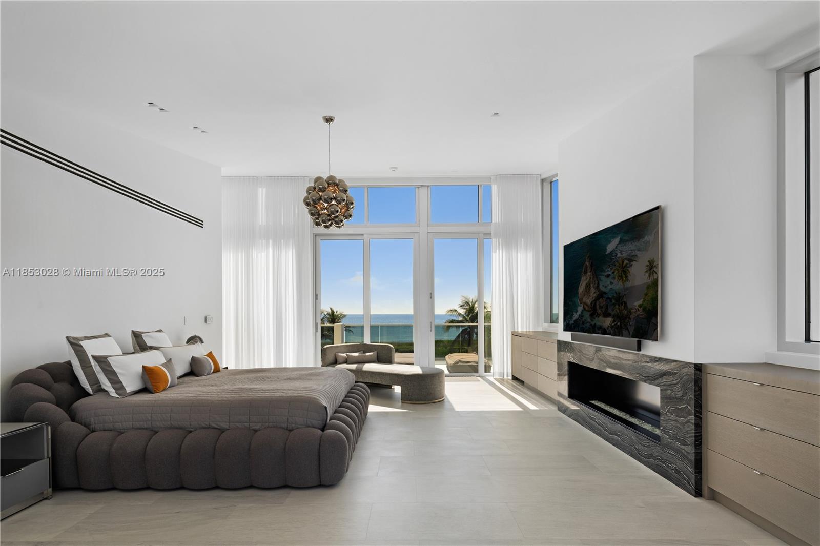 Miami Beach, Florida, 33141, United States, 5 Bedrooms Bedrooms, ,7 BathroomsBathrooms,Residential,For Sale,1934428