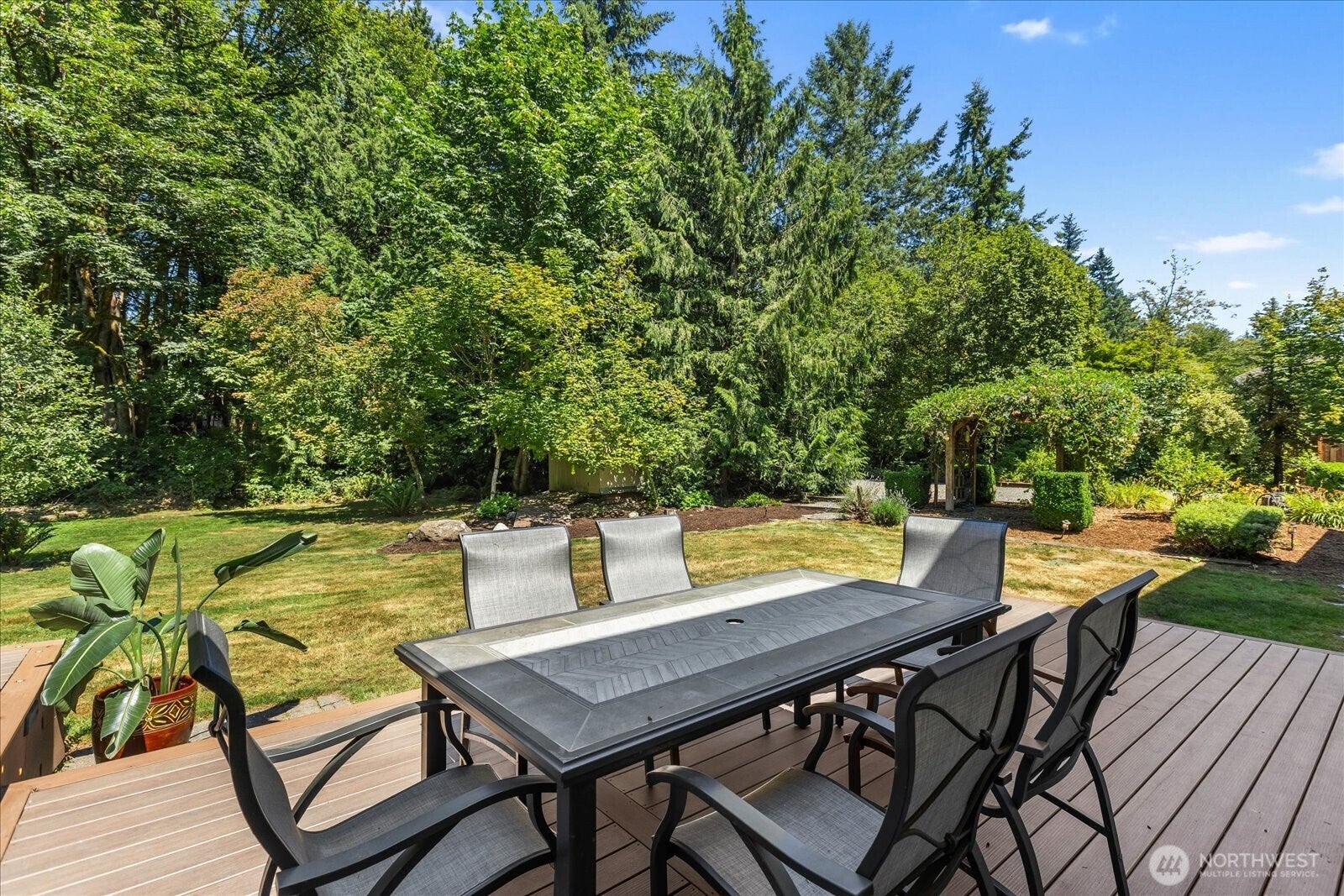 Woodinville, Washington, 98072, United States, 4 Bedrooms Bedrooms, ,2 BathroomsBathrooms,Residential,For Sale,1979397