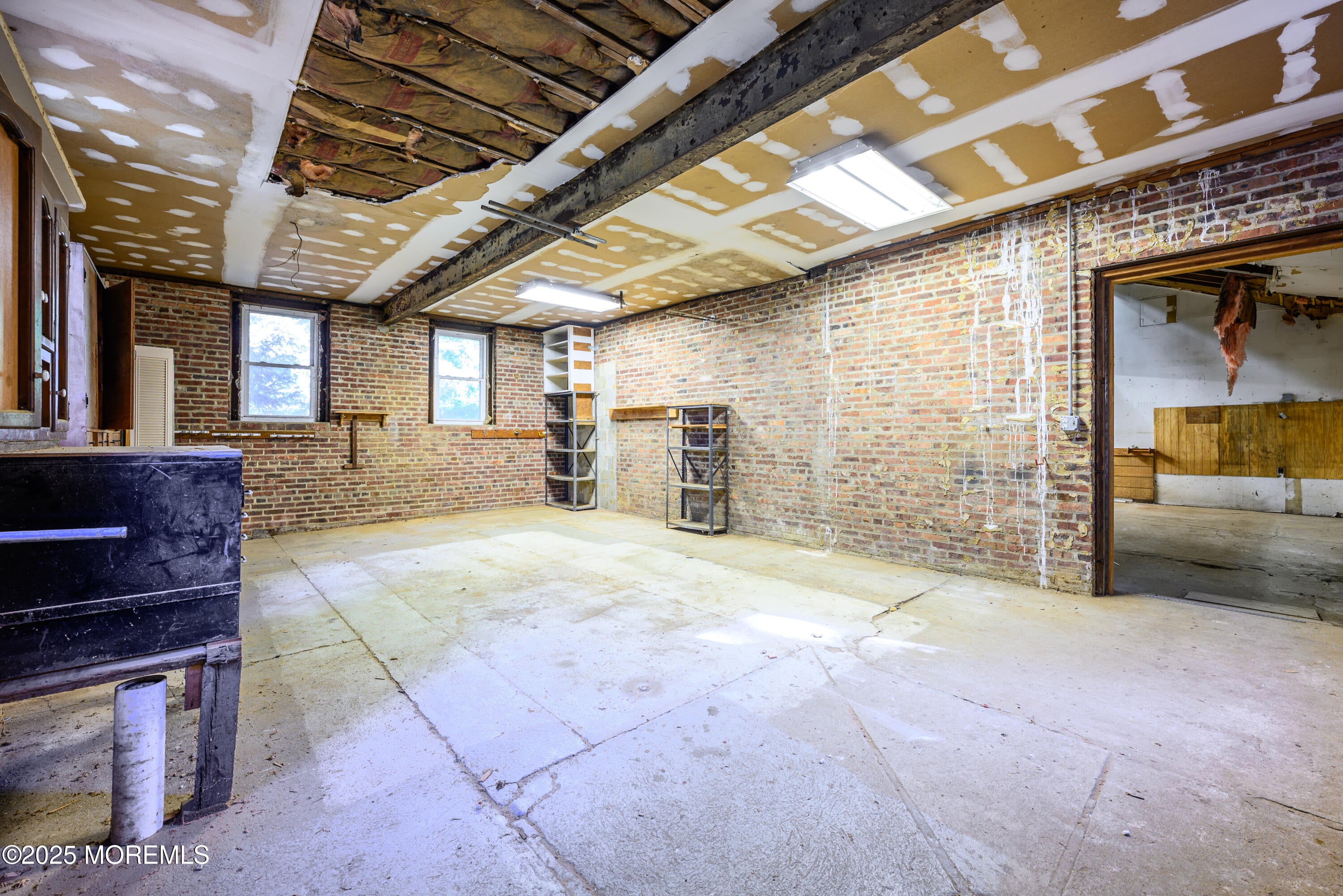 Marlboro, New Jersey, 07746, United States, 3 Bedrooms Bedrooms, ,3 BathroomsBathrooms,Residential,For Sale,1974582