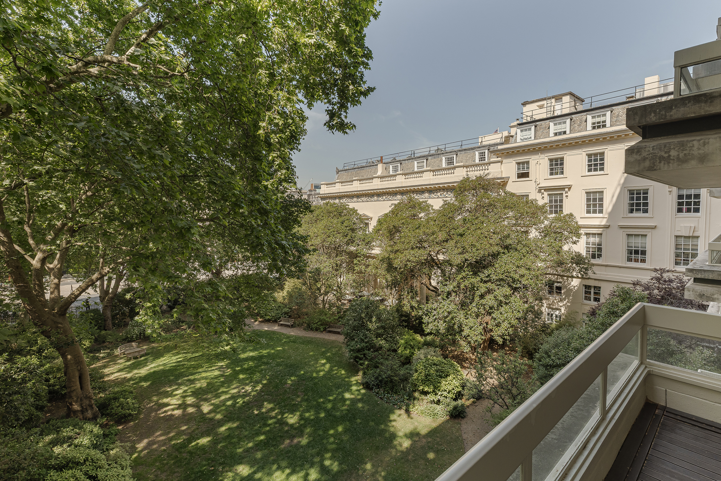  A Grand Lateral Residence Overlooking Carlton House Terrace Gardens - 物件實景