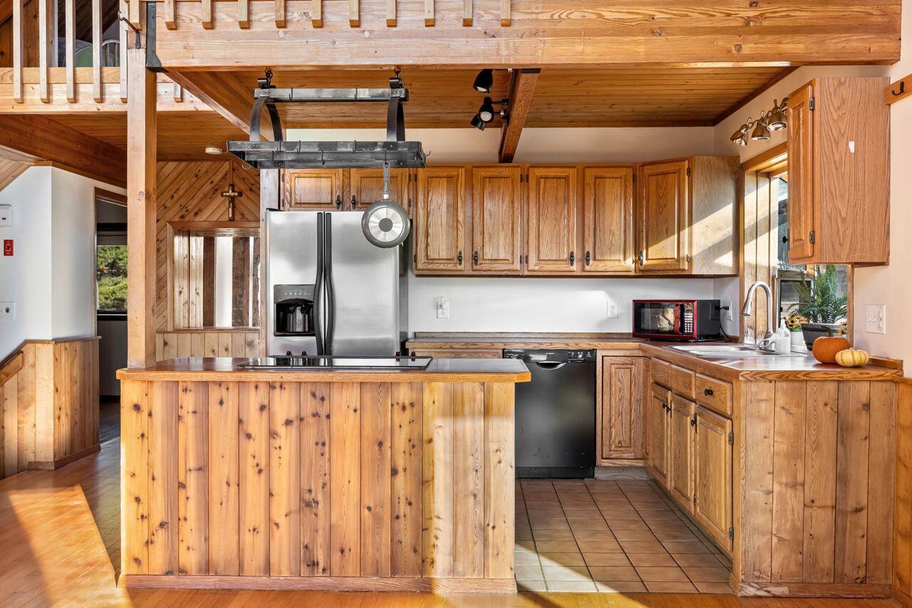 Harrison, Maine, 04040, United States, 3 Bedrooms Bedrooms, ,3 BathroomsBathrooms,Residential,For Sale,1991420