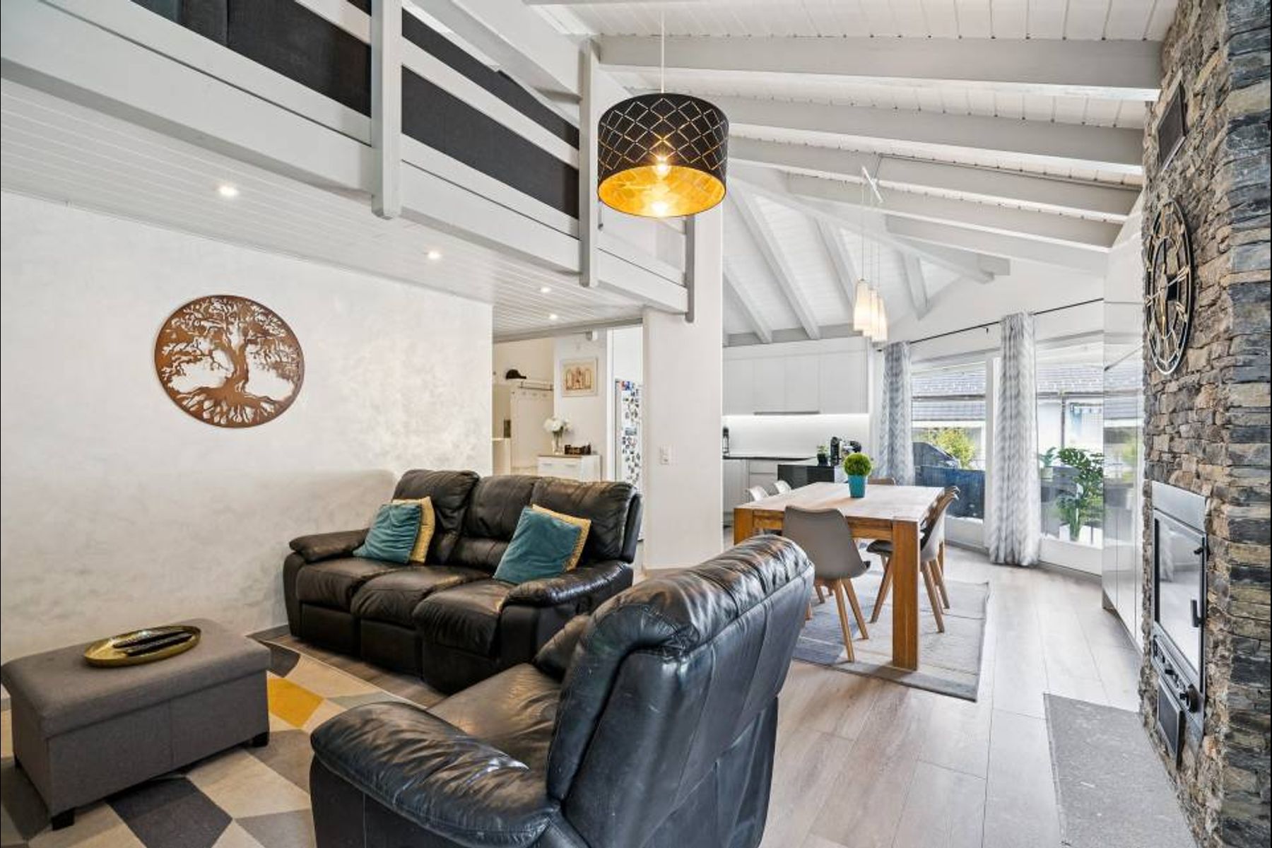  Charming renovated 4.5-room apartment with mezzanine and private garden - 物件實景