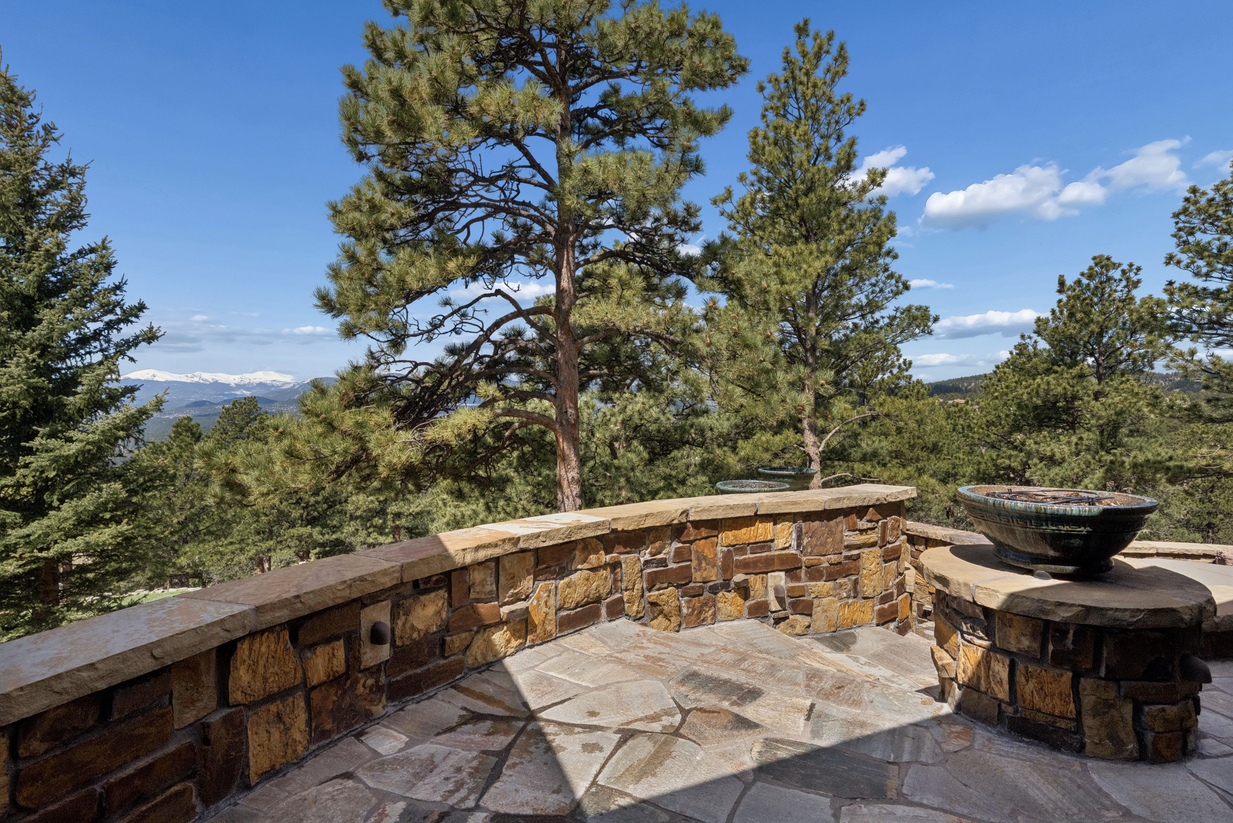  Premium Location with Unobstructed Front Range Views - 物件實景