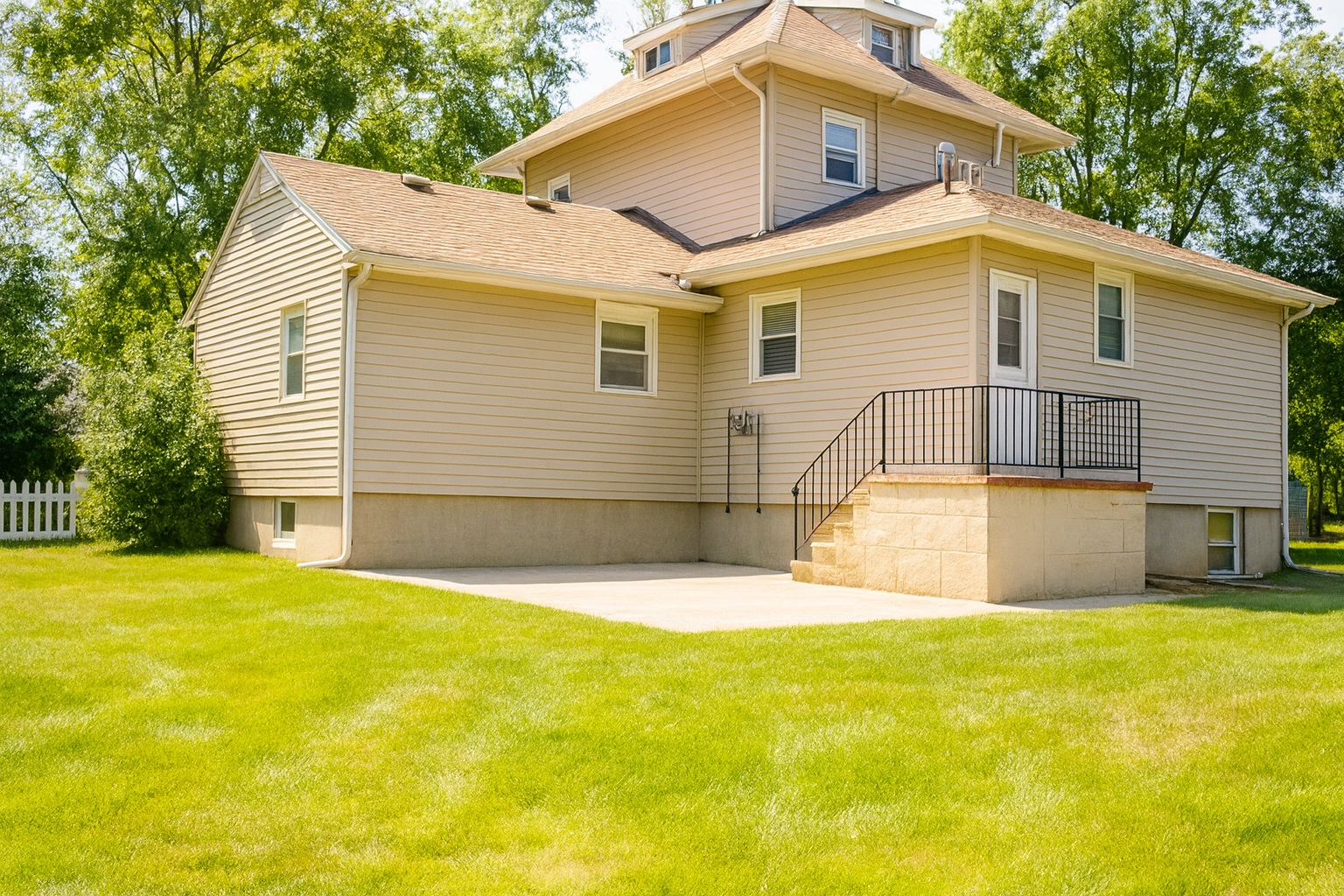 New Providence, New Jersey, 07974, United States, 3 Bedrooms Bedrooms, ,2 BathroomsBathrooms,Residential,For Sale,1978158