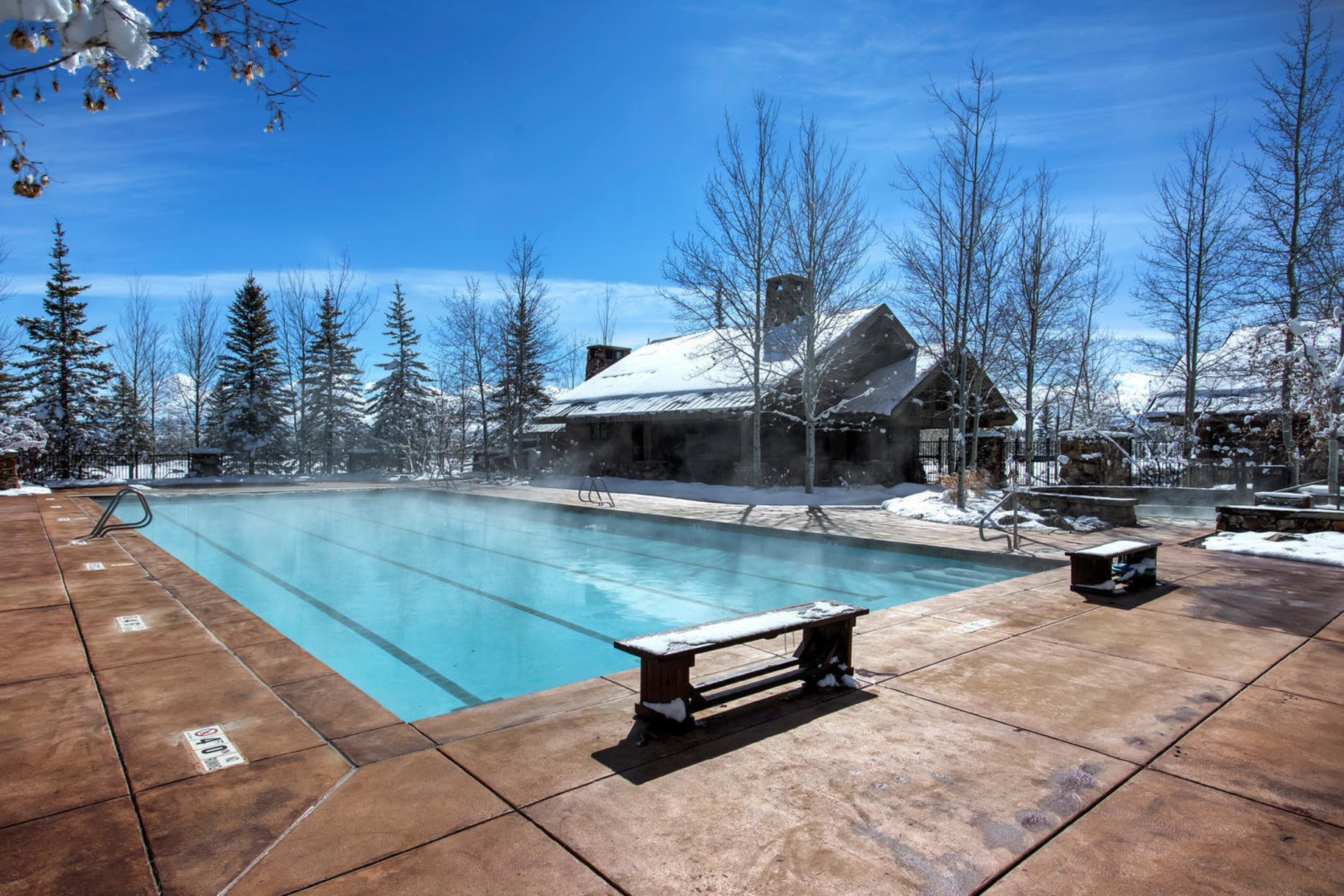  South-facing, Flat Lot on the 4th Green at Glenwild with Ski Resort Views - 物件實景