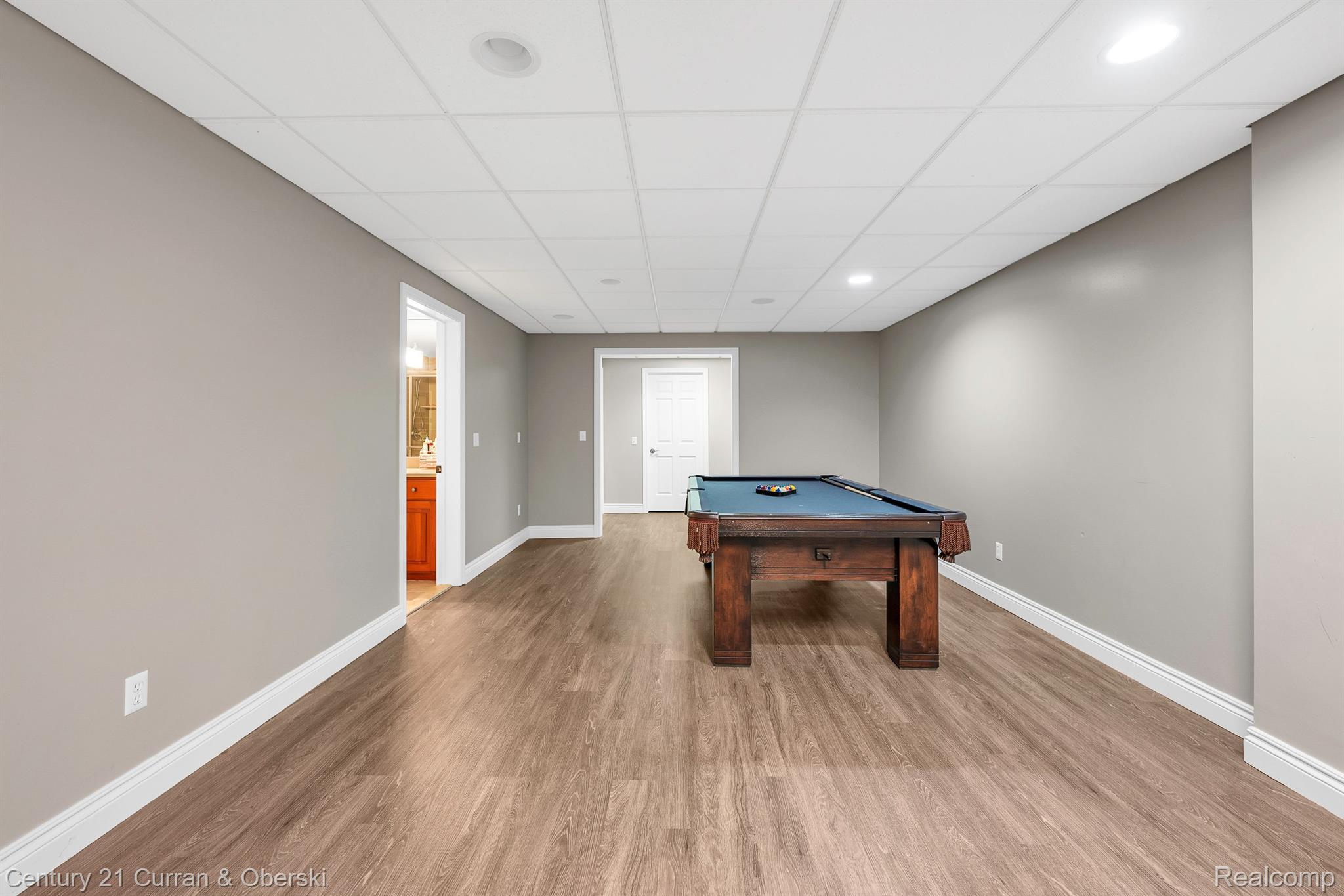 Northville Township, Michigan, 48168, United States, 6 Bedrooms Bedrooms, ,6 BathroomsBathrooms,Residential,For Sale,1976902