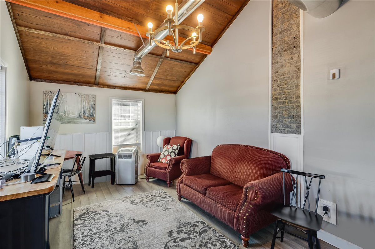 Cheyenne, Wyoming, 82001, United States, 4 Bedrooms Bedrooms, ,4 BathroomsBathrooms,Residential,For Sale,1978140