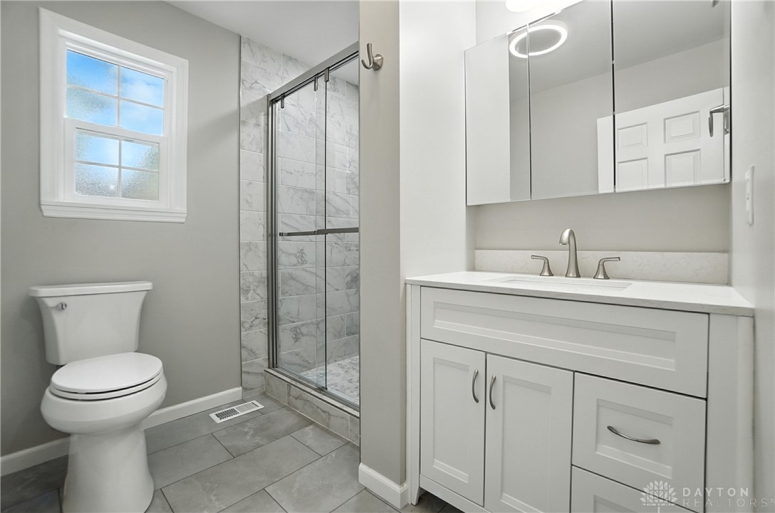 Kettering, Ohio, 45440, United States, 6 Bedrooms Bedrooms, ,3 BathroomsBathrooms,Residential,For Sale,1913800