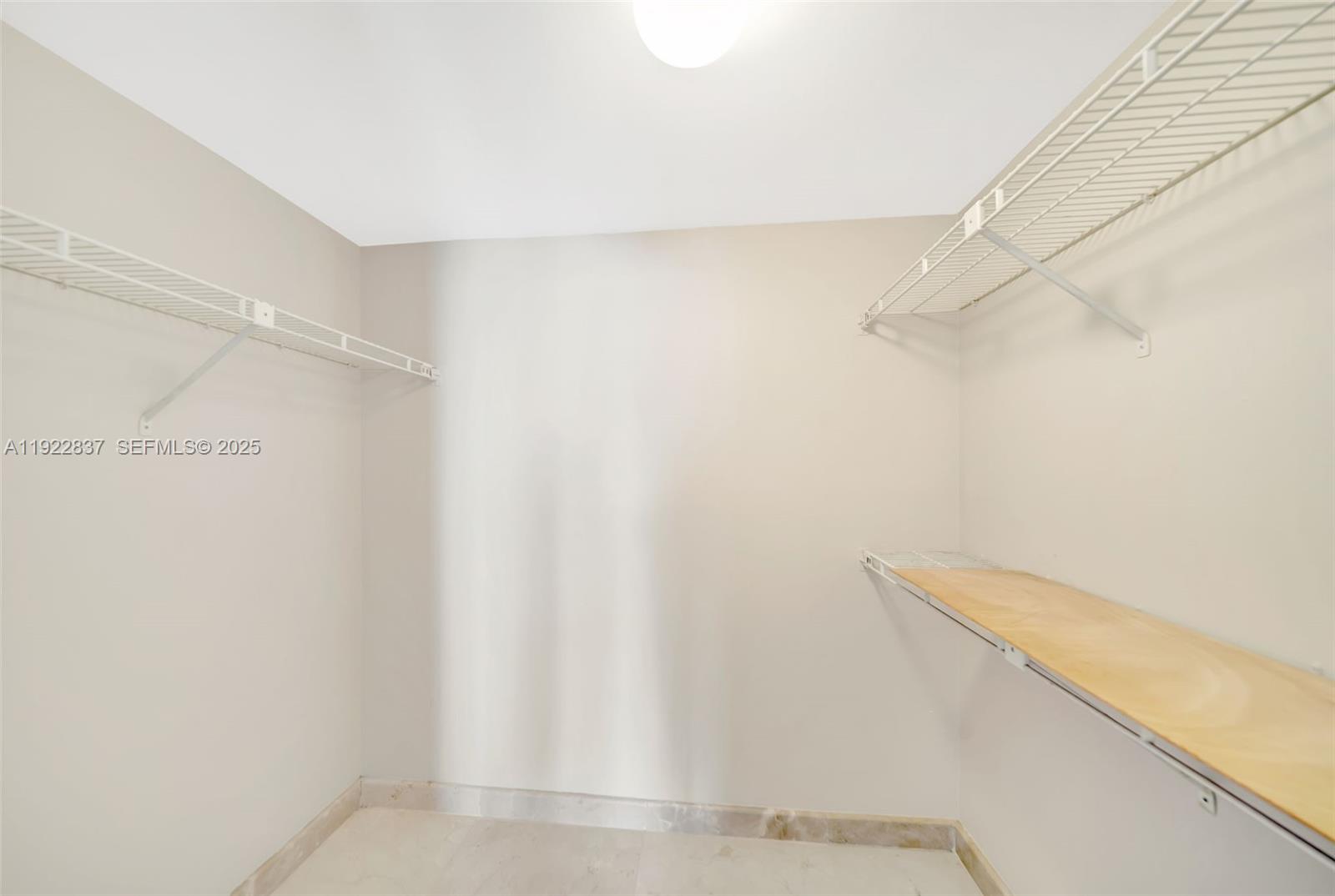 Hallandale Beach, Florida, 33009, United States, 2 Bedrooms Bedrooms, ,2 BathroomsBathrooms,Residential,For Sale,2001763